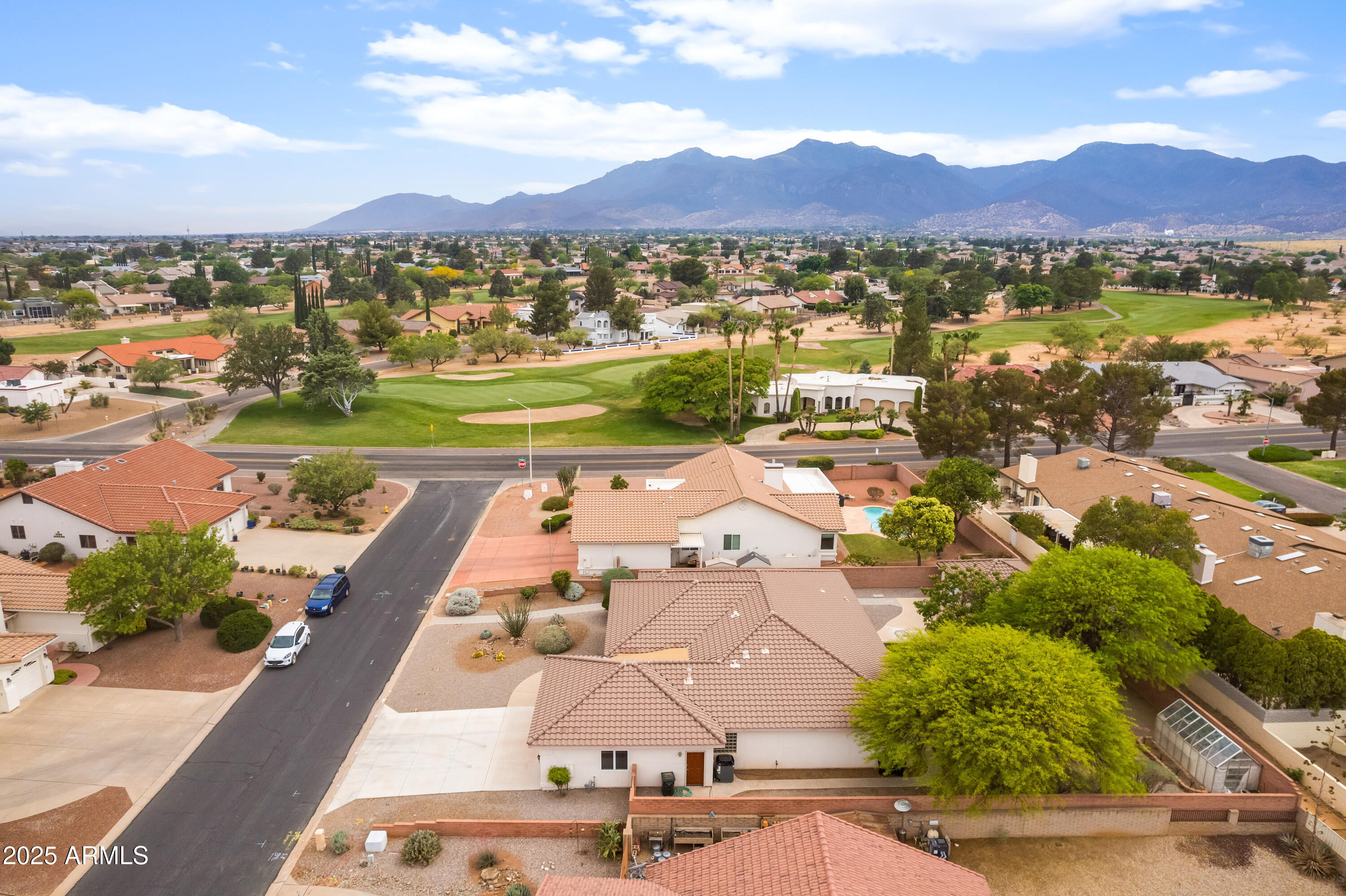 FAIRWAY VILLAS - Residential