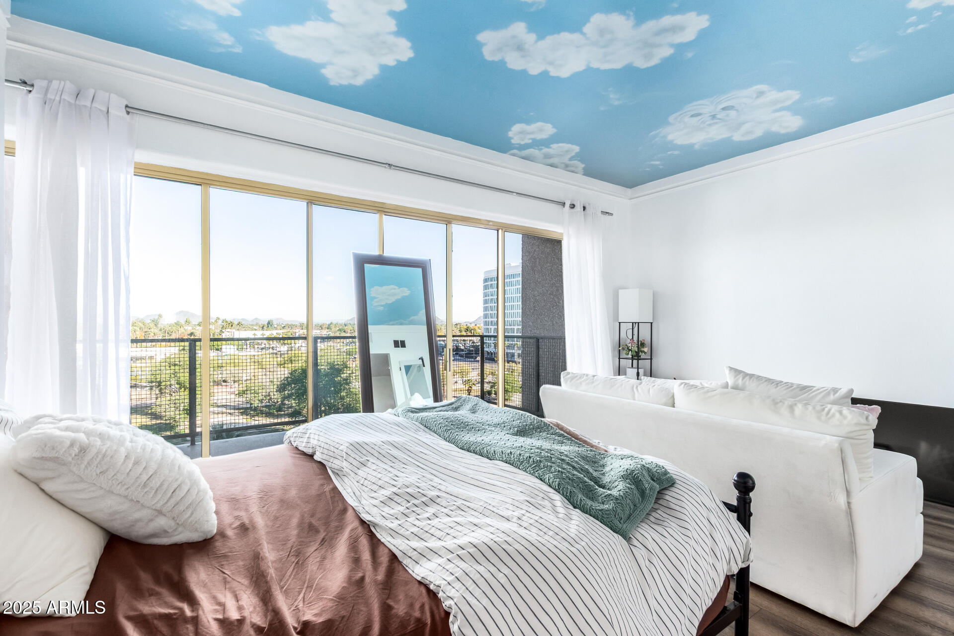 4750 N CENTRAL Avenue L6