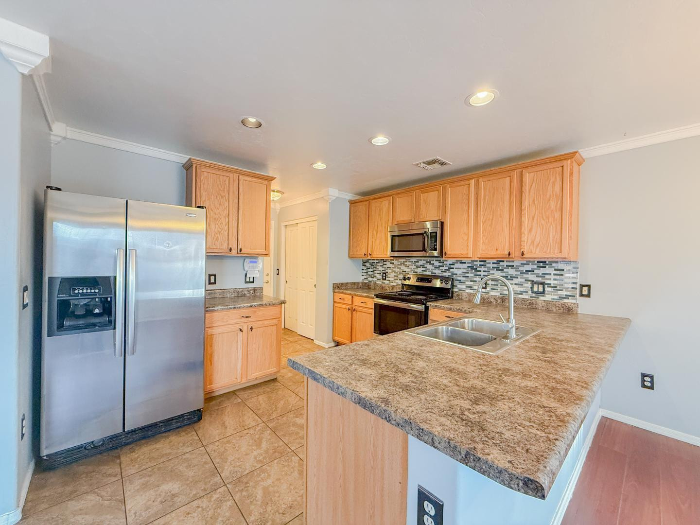 6544 S Meadow Fescue Drive