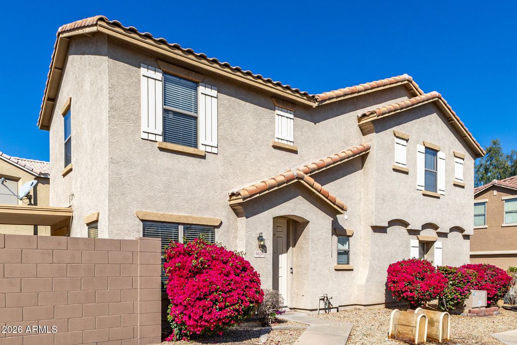 Photo of 9558 N 82nd Glen, Peoria, AZ 85345 (MLS # 6993108)