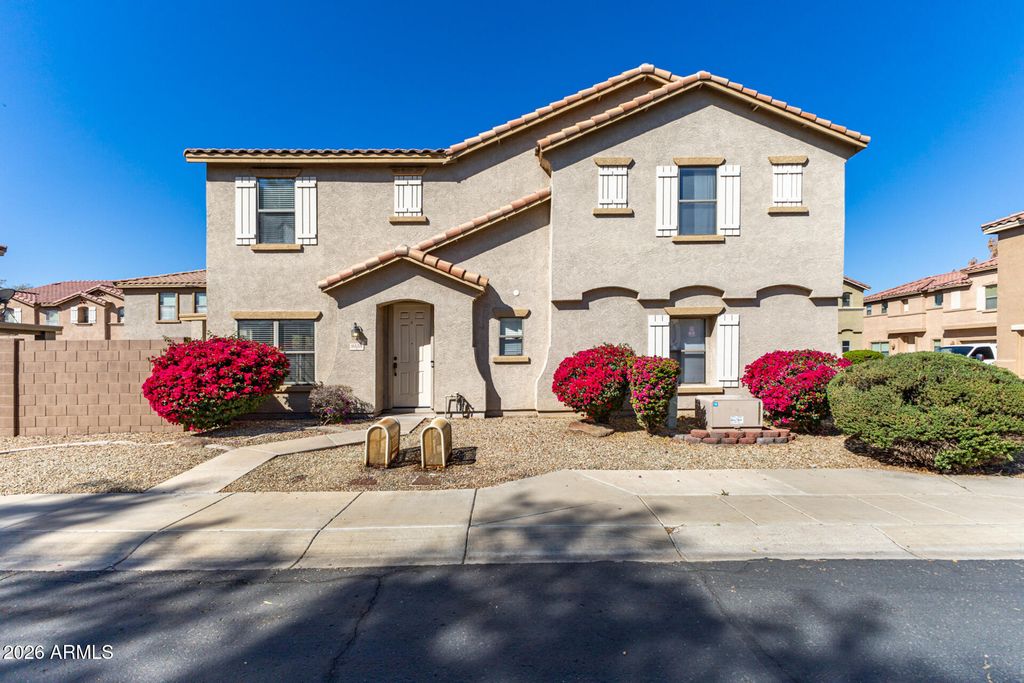 Photo of 9558 N 82nd Glen, Peoria, AZ 85345 (MLS # 6993108)