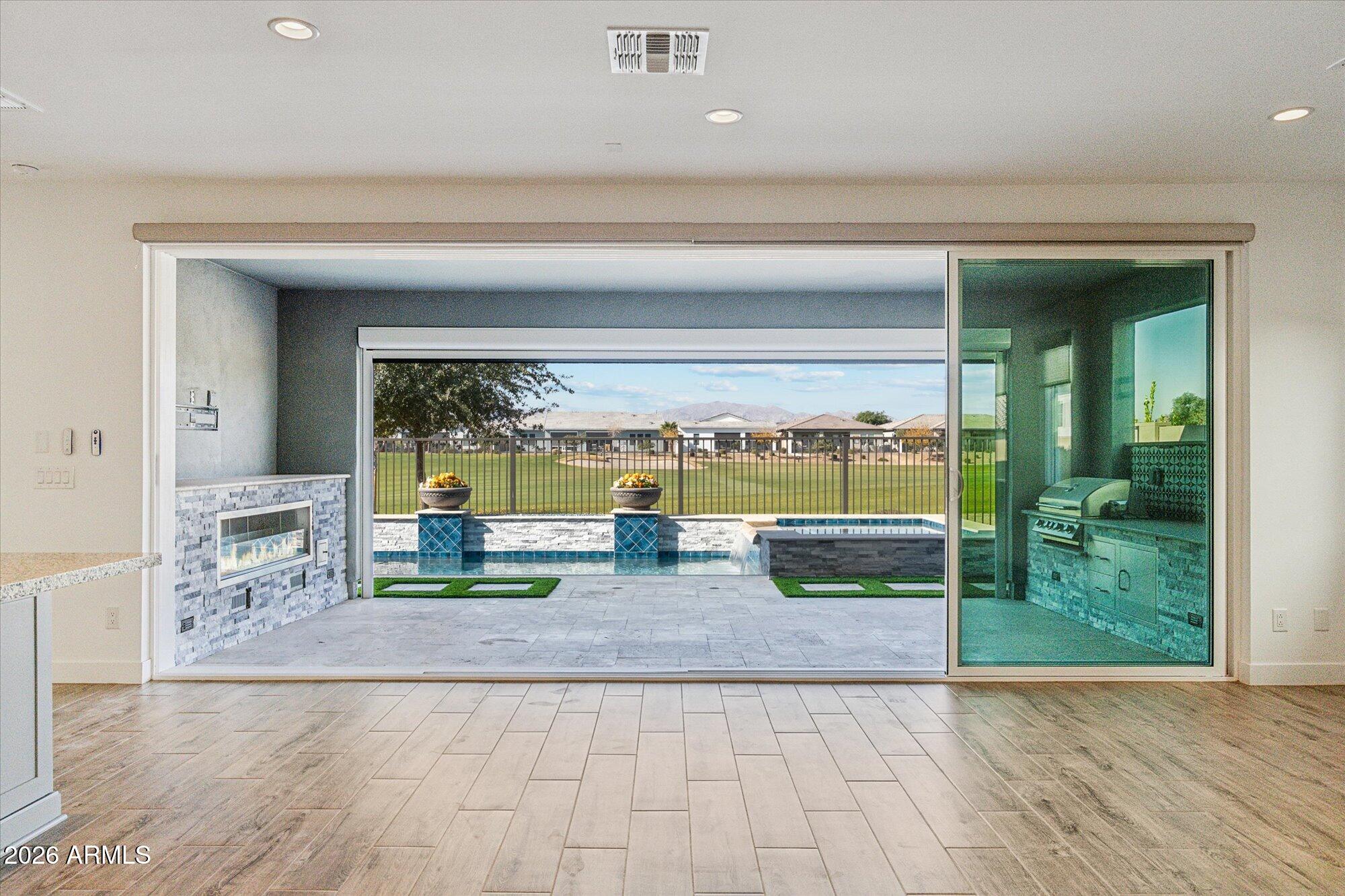 11138 N San Clemente Street