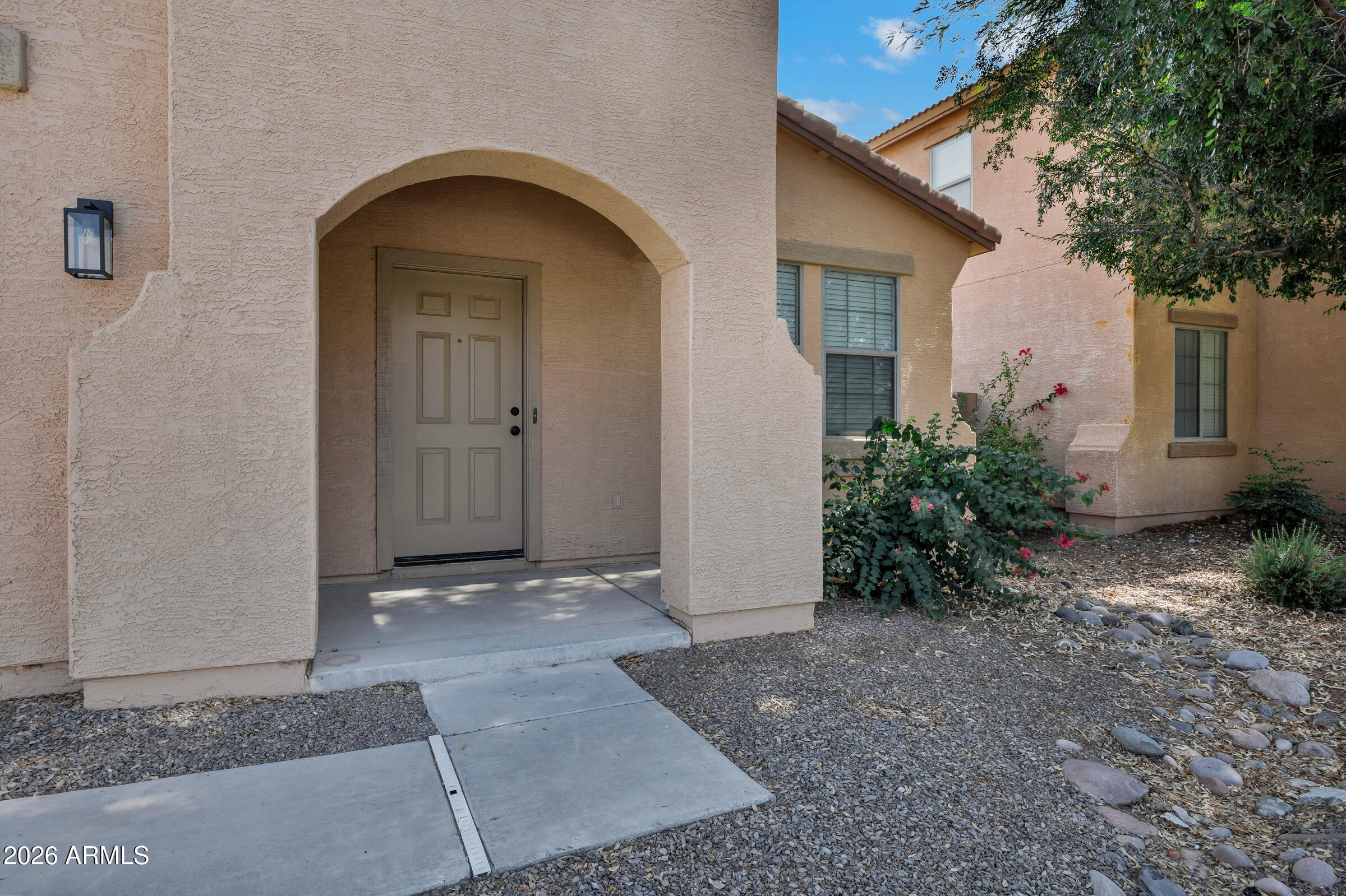 409 E DIAMOND Trail