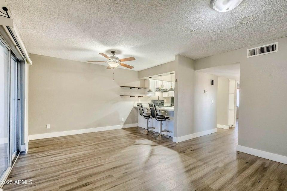 1826 N Spring 201