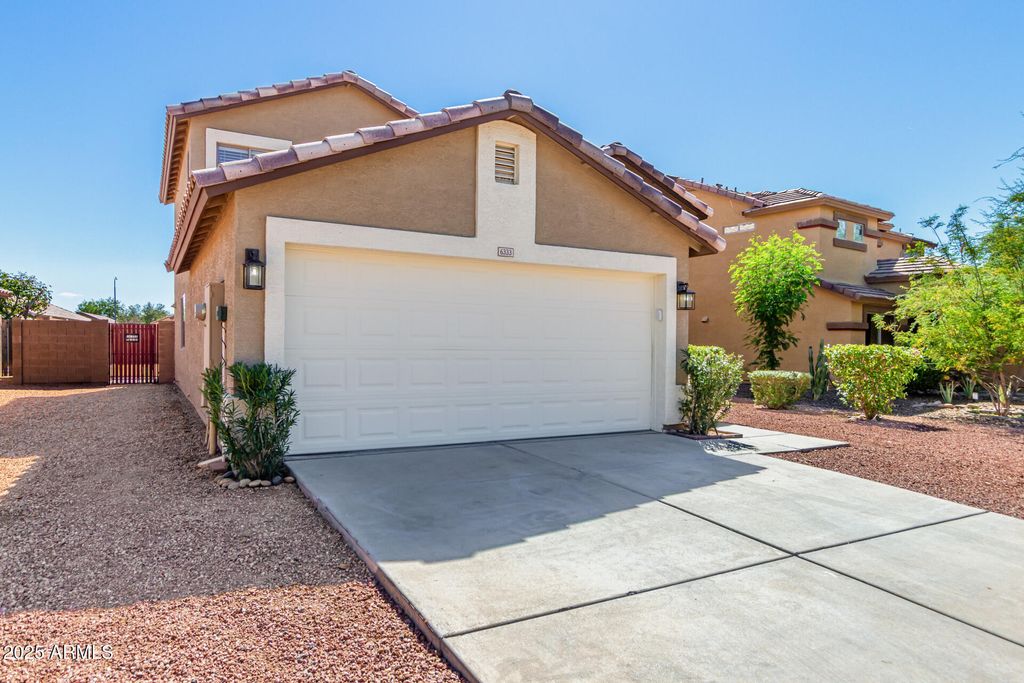 Photo of 6333 W Nez Perce Street, Phoenix, AZ 85043 (MLS # 7001038)