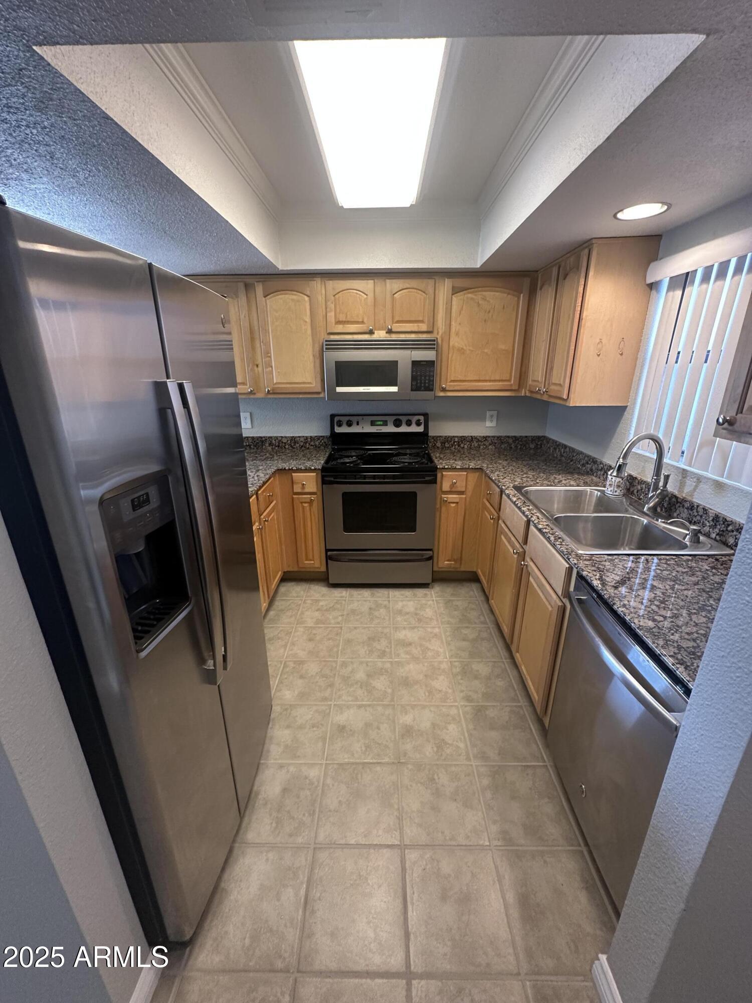 3435 W DANBURY Drive B204