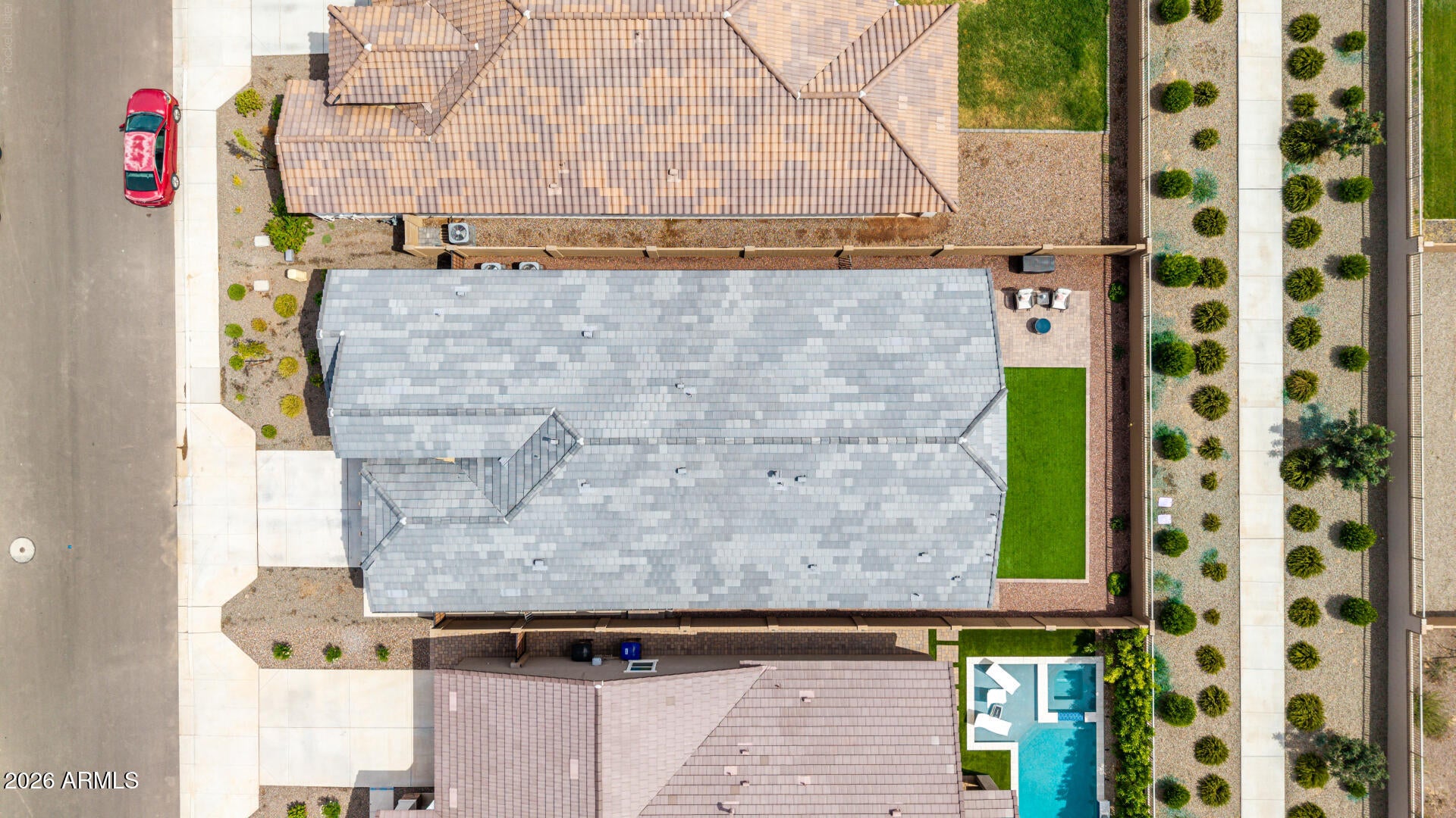 3221 E RANCHHAND Drive