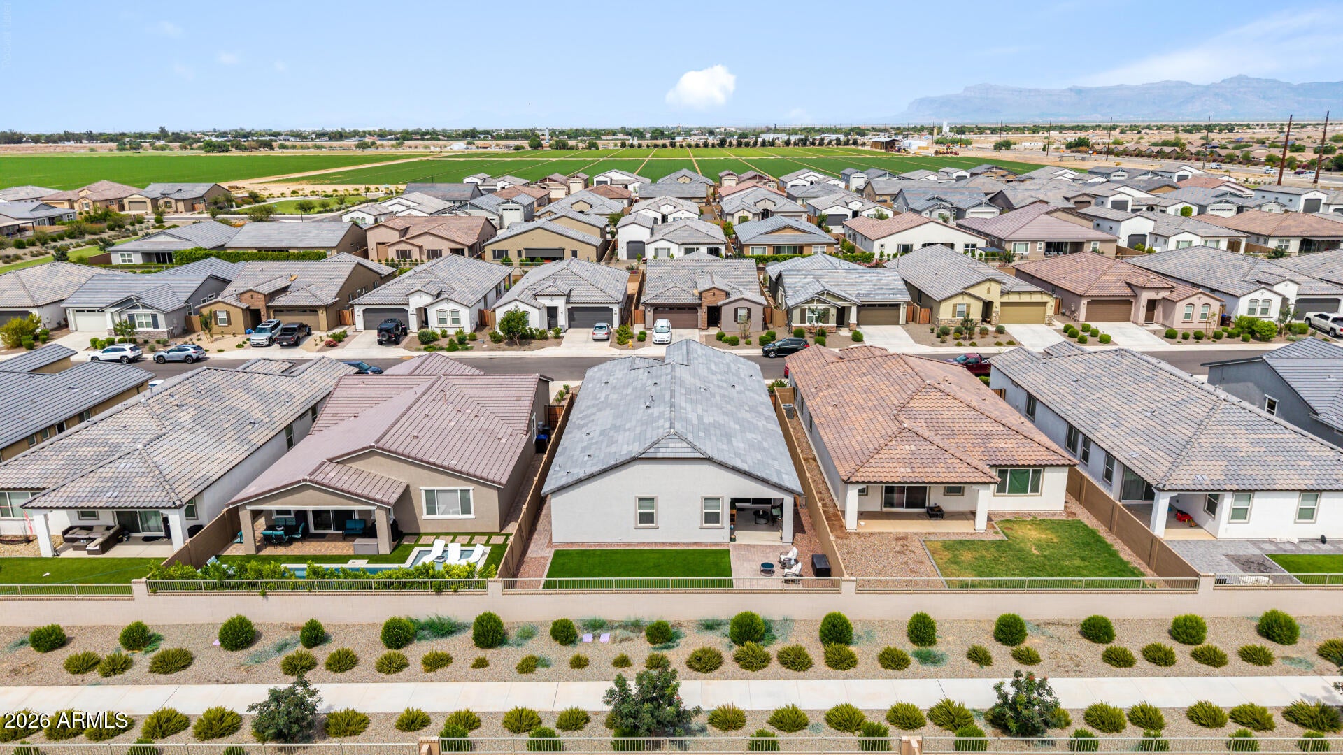 3221 E RANCHHAND Drive