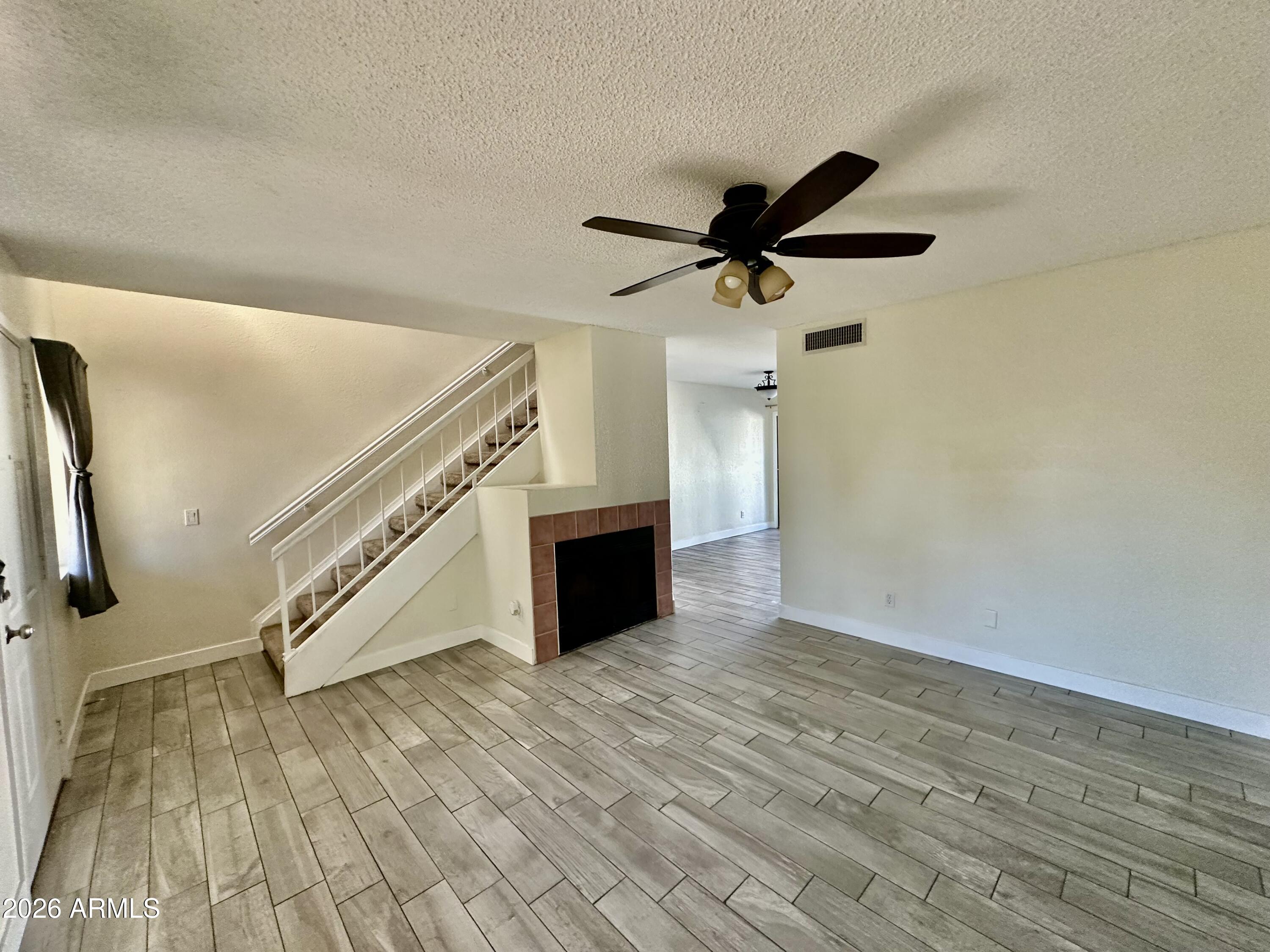 860 N MCQUEEN Road 1060