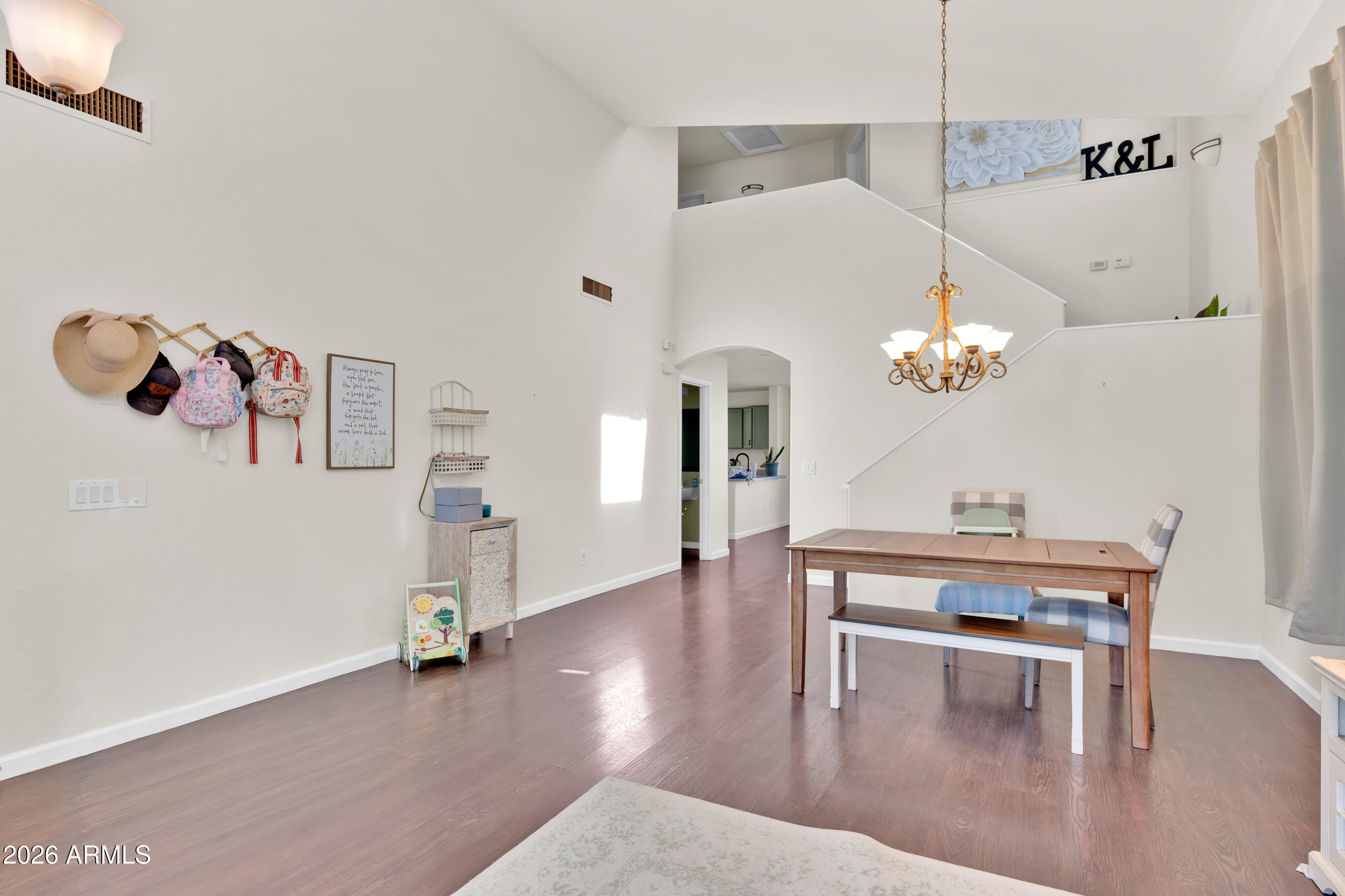 2533 W Big Oak Street