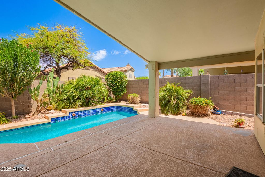 Photo of 10261 S Hopi Lane, Goodyear, AZ 85338 (MLS # 6907243)