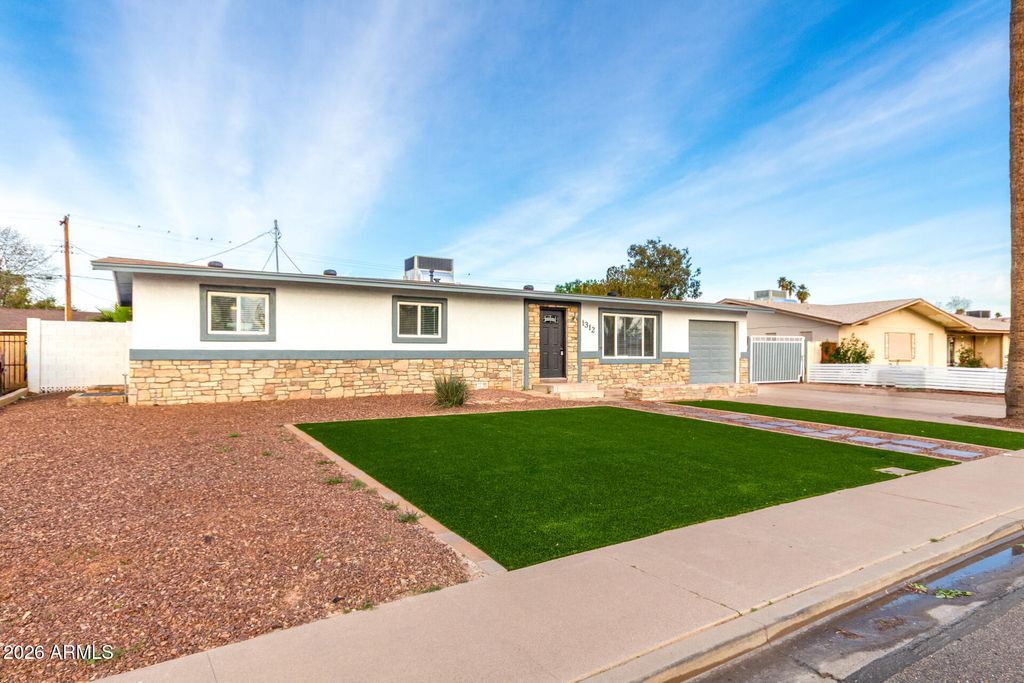 Photo of 1312 N 24th Street, Mesa, AZ 85213 (MLS # 6999230)