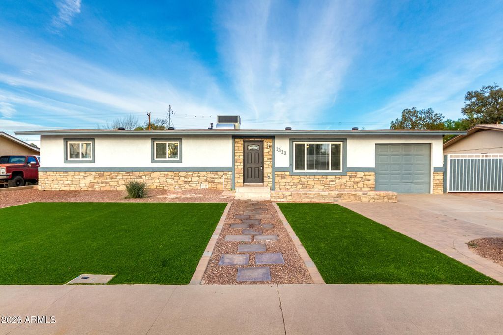 Photo of 1312 N 24th Street, Mesa, AZ 85213 (MLS # 6999230)