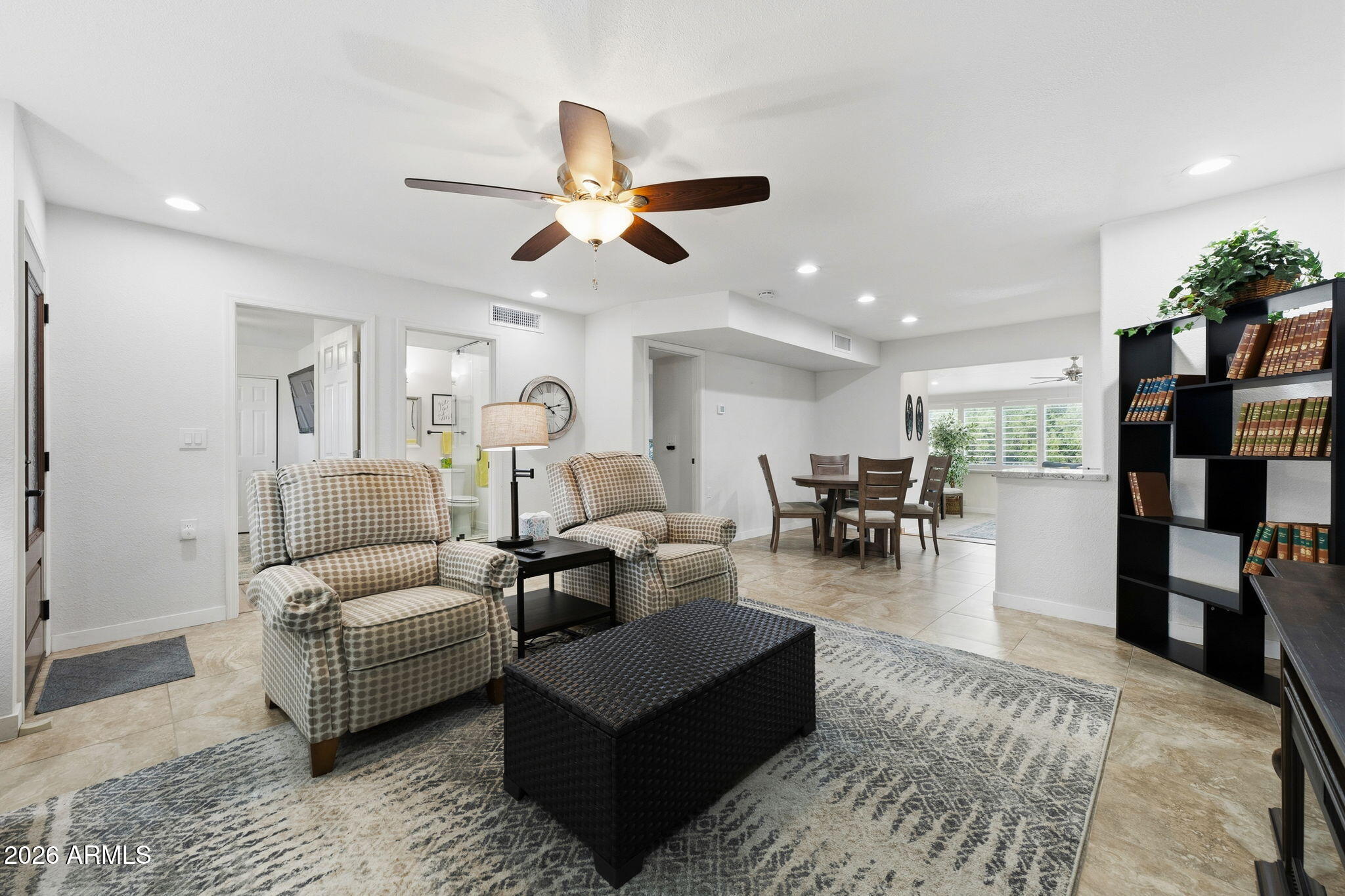 1038 LEISURE WORLD --