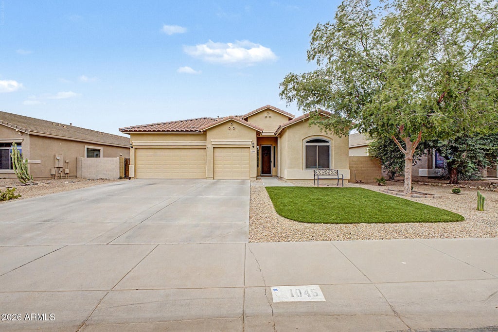 Photo of 1046 W Ayrshire Trail, San Tan Valley, AZ 85143 (MLS # 7064034)