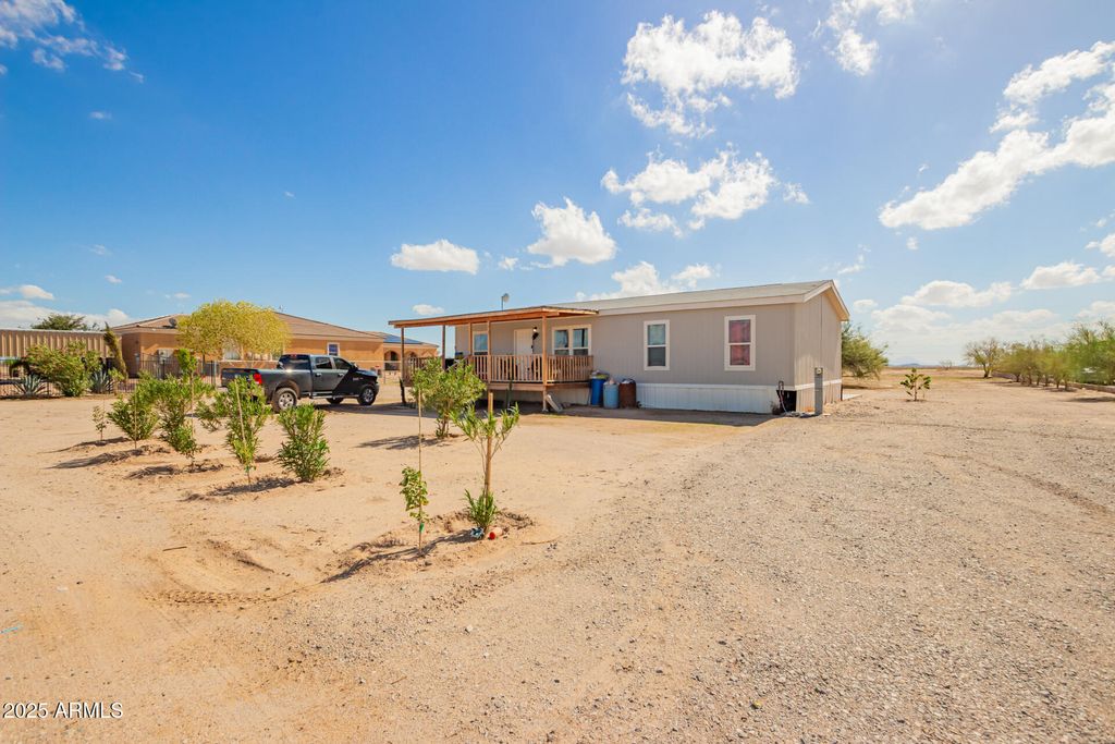 Photo of 38623 W San Juan Avenue, Tonopah, AZ 85354 (MLS # 6935467)
