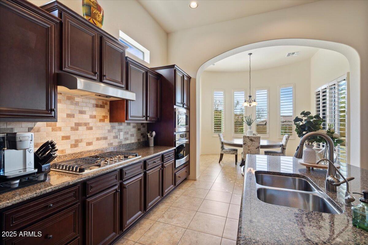 Mesa, Arizona 85207, United States, 4 Bedrooms Bedrooms, ,4 BathroomsBathrooms,Residential,Active,8903