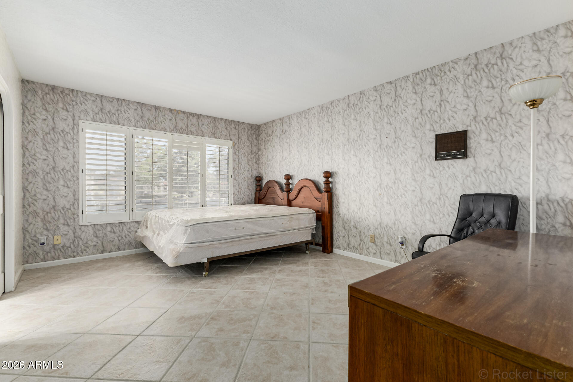 LAKES TRACT B - Residential