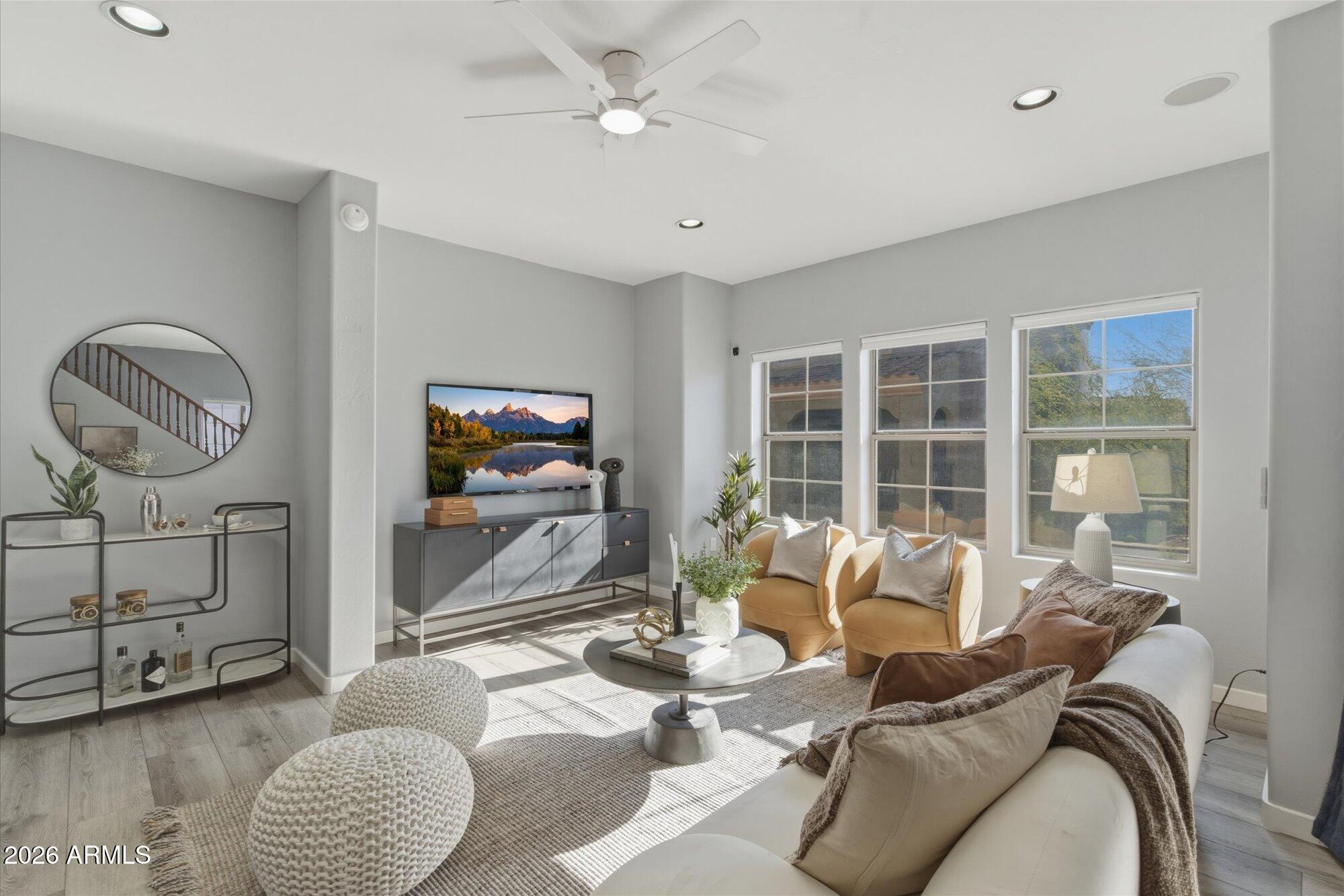 3935 E ROUGH RIDER Road 1156