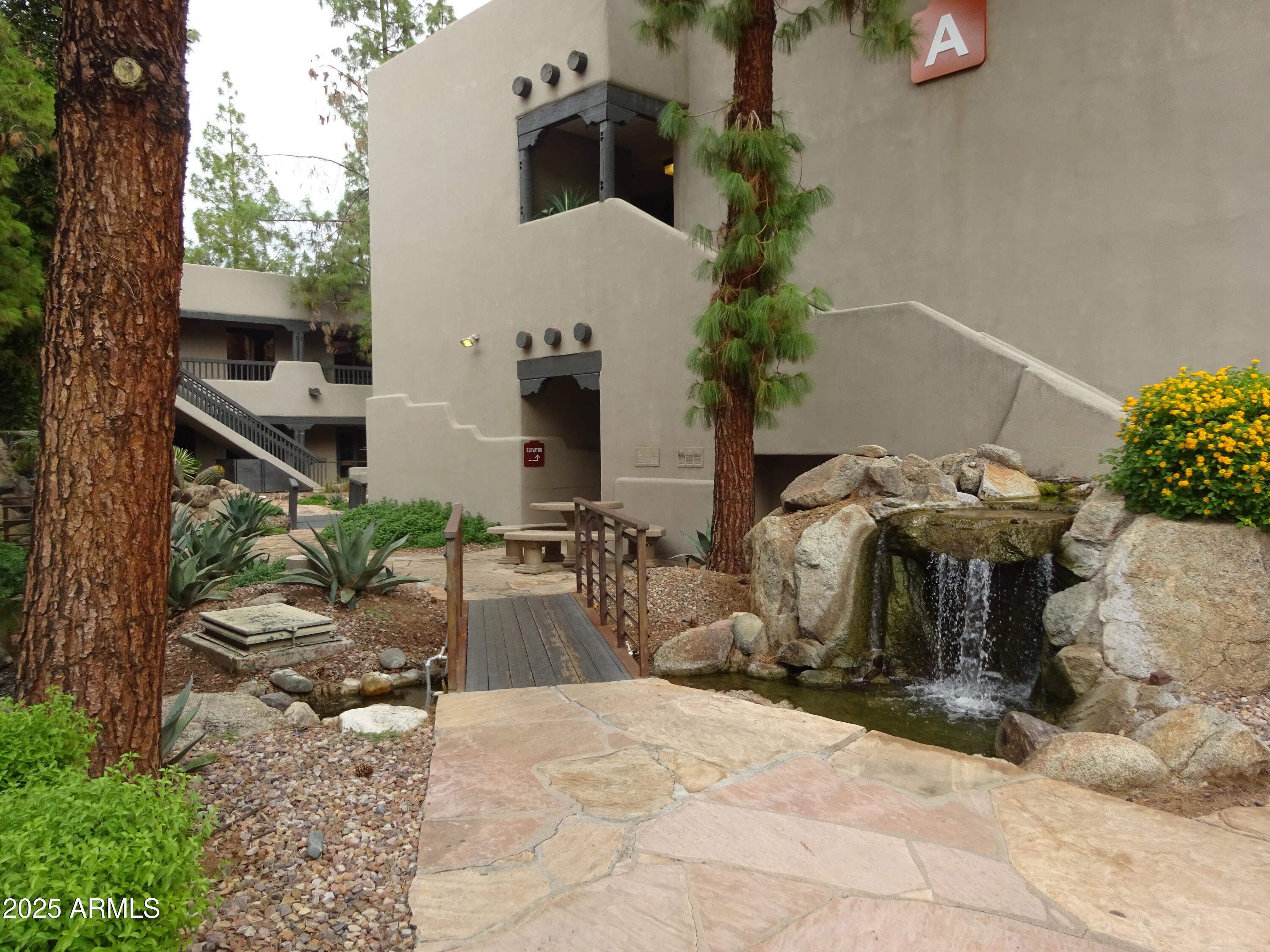 301 E BETHANY HOME Road OFC