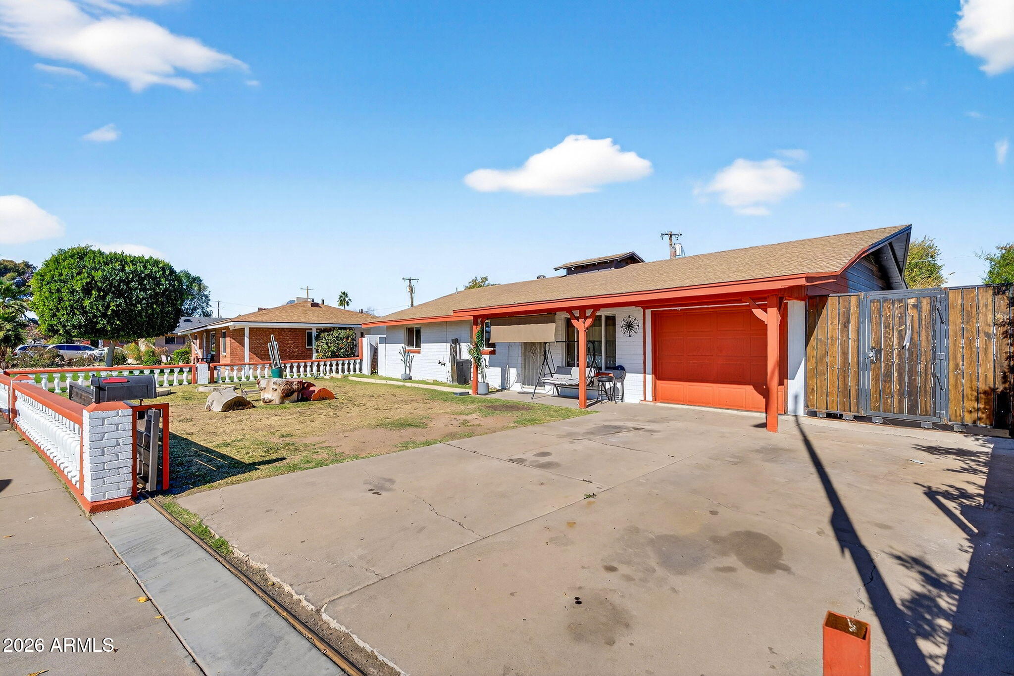 2222 W flower Street