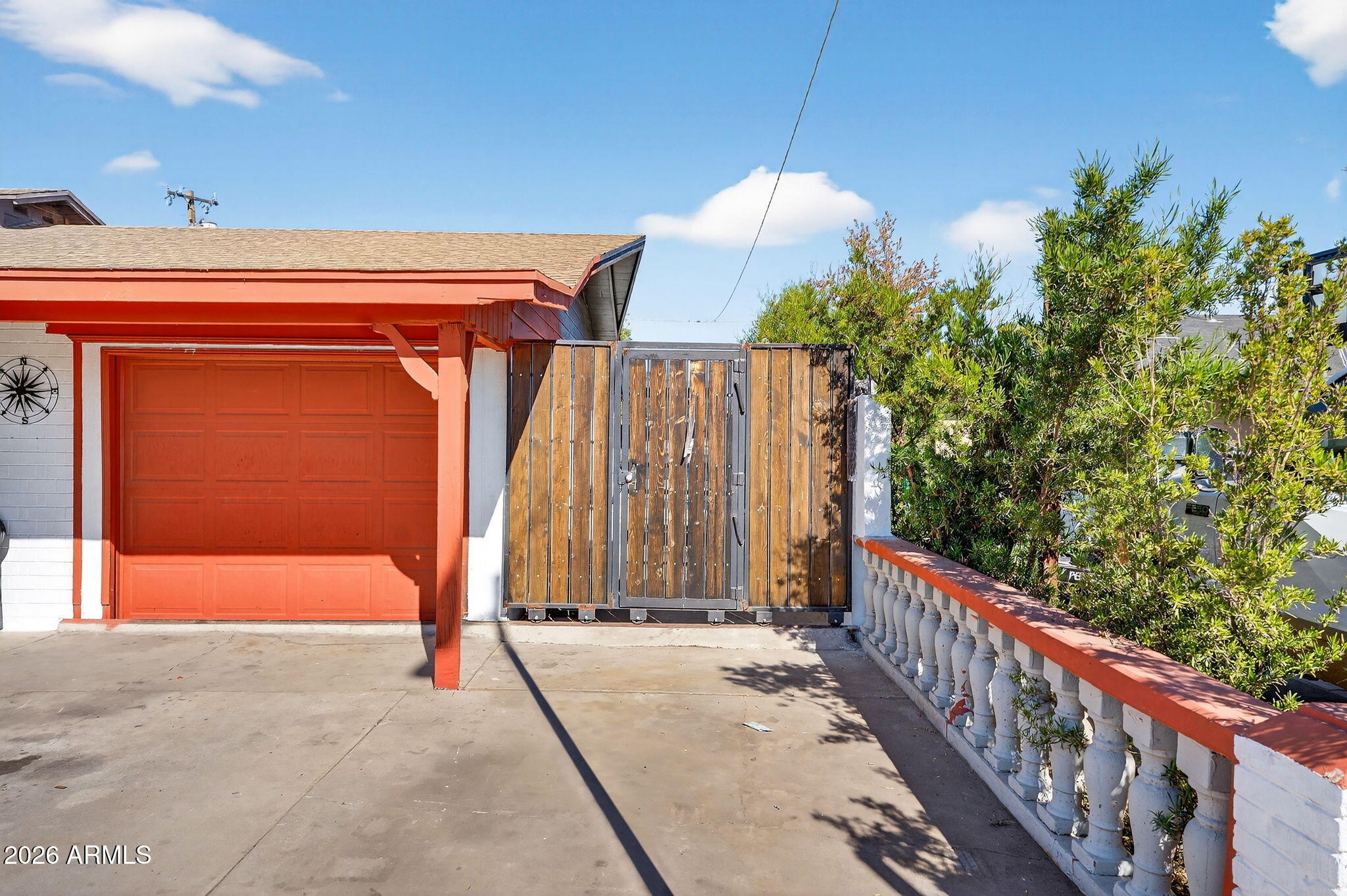 2222 W flower Street