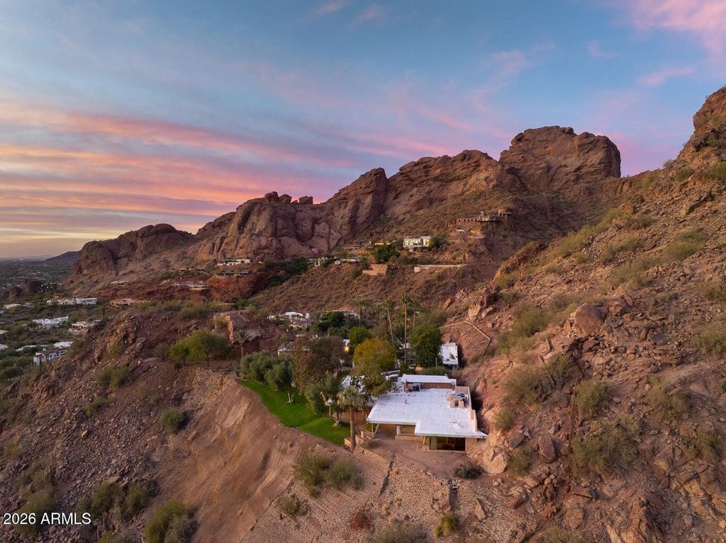 Photo of 5500 N Dromedary Road, Phoenix, AZ 85018 (MLS # 7028875)