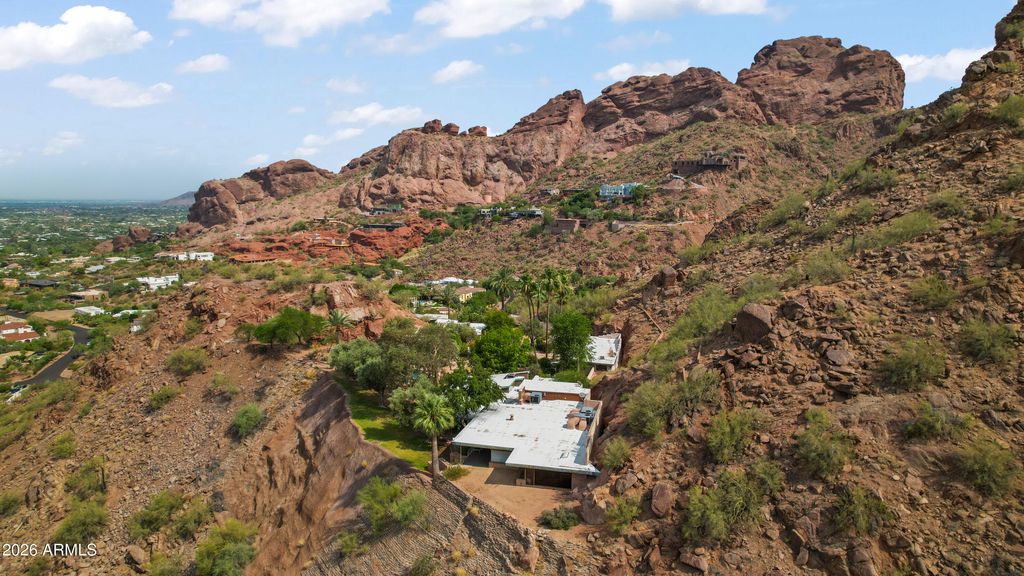 Photo of 5500 N Dromedary Road, Phoenix, AZ 85018 (MLS # 7028875)