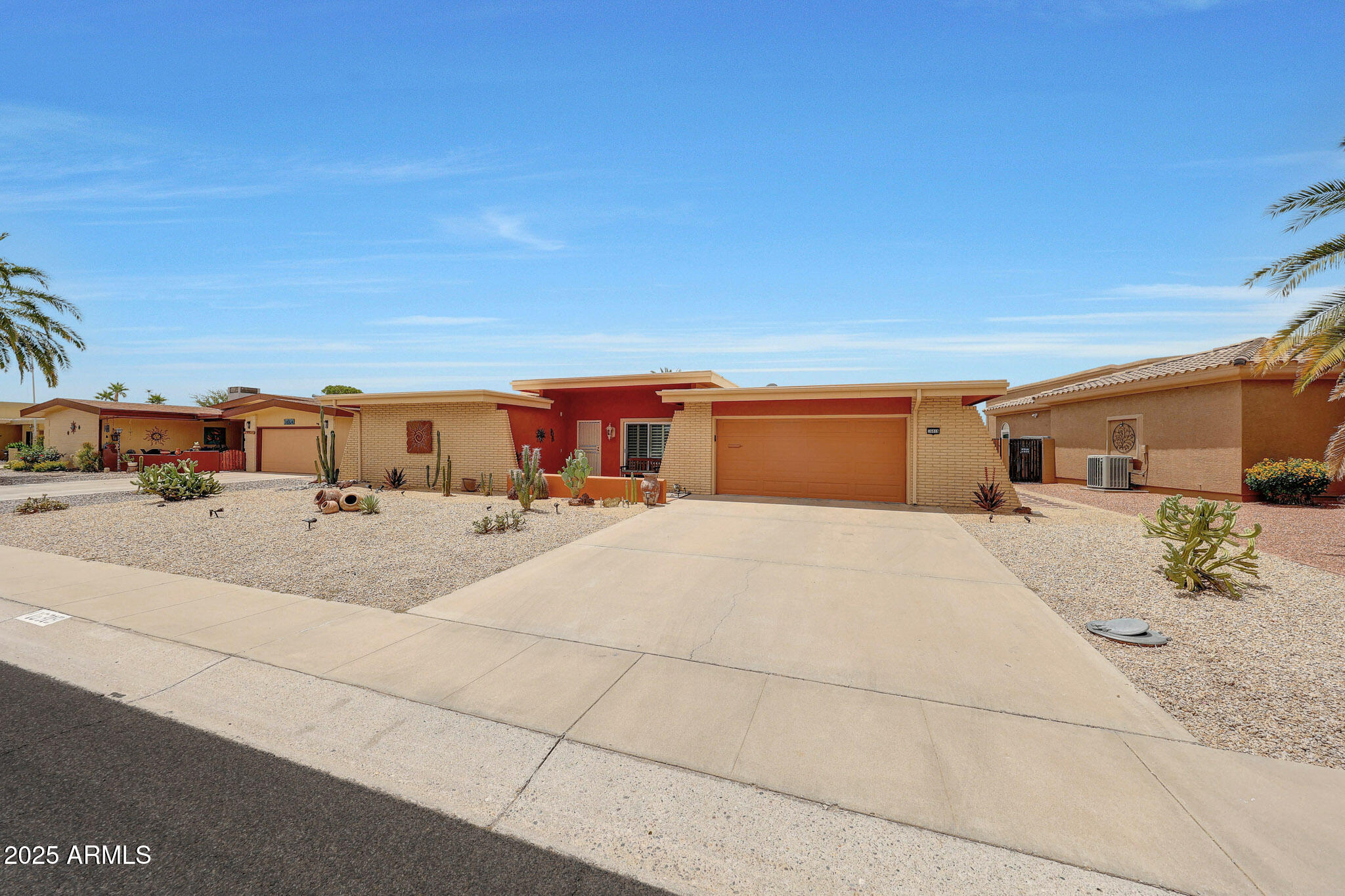 16818 N MEADOW PARK Drive