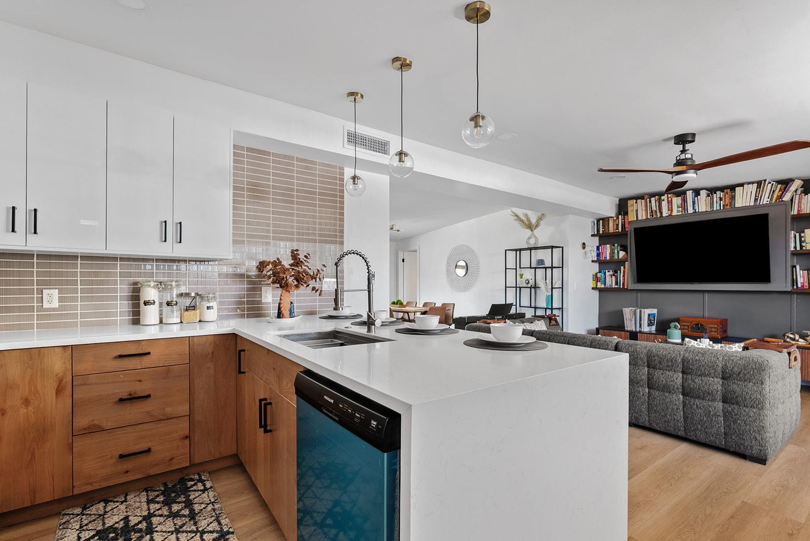 530 W 17th Street
