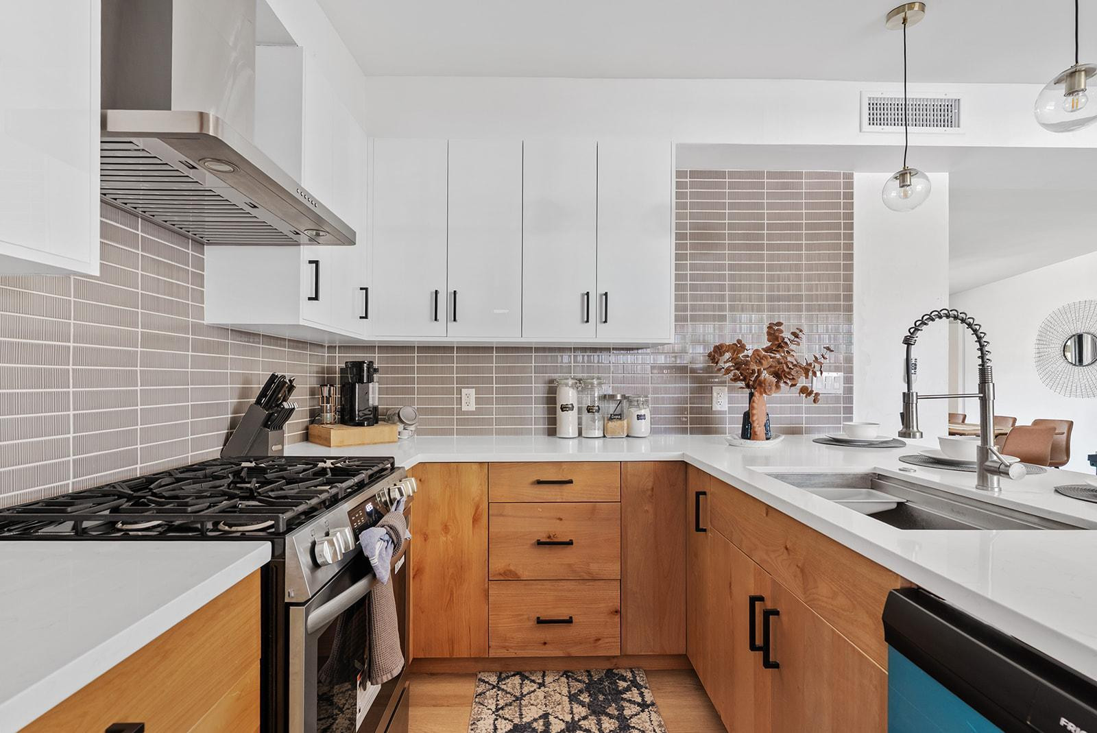 530 W 17th Street
