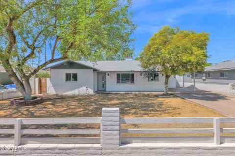 Photo of 3130 N 20th Street, Phoenix, AZ 85016 (MLS # 7075490)