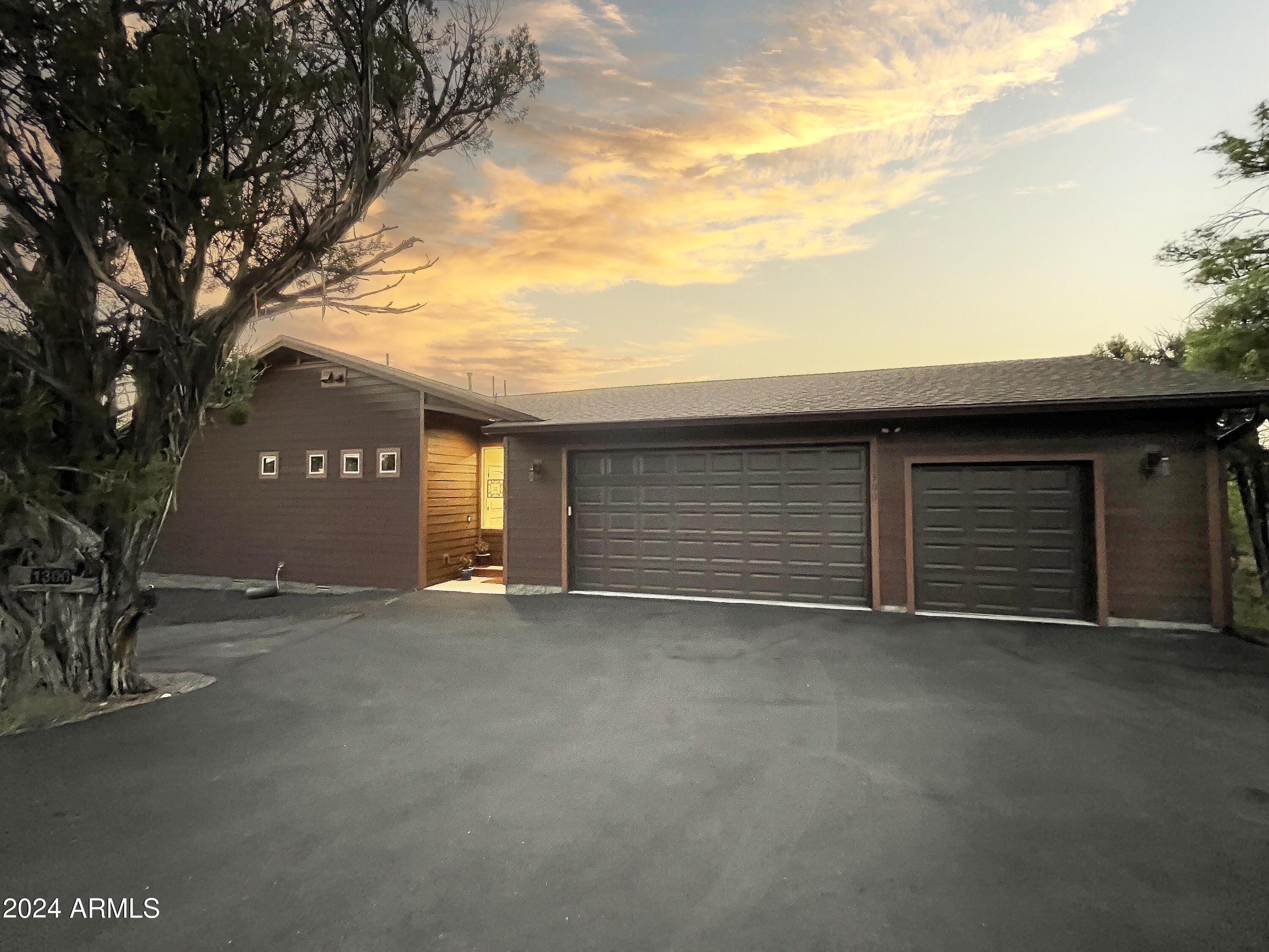 1300 W SIERRA BUENA Court