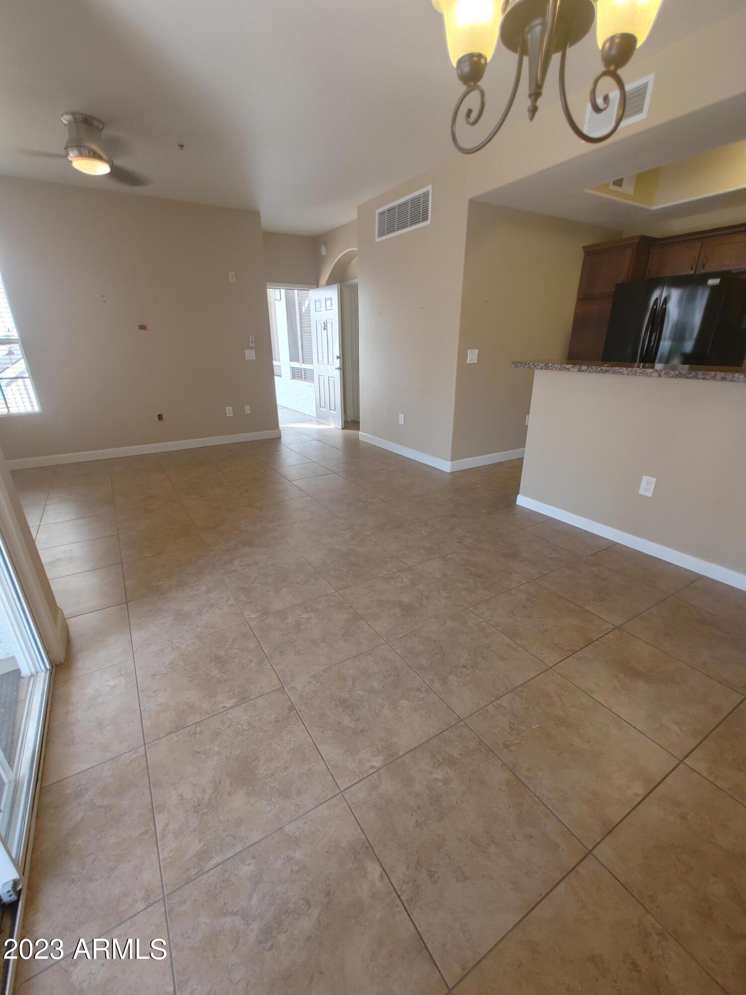 1100 N Priest Drive 1048