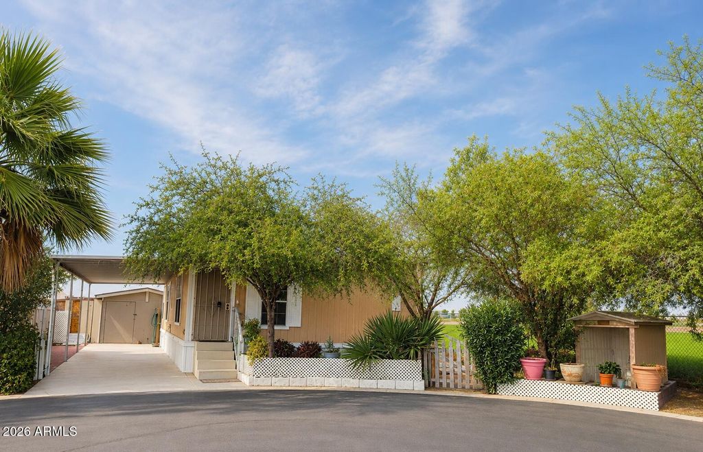 Photo of 8427 W Glendale Avenue #183, Glendale, AZ 85305 (MLS # 7032430)
