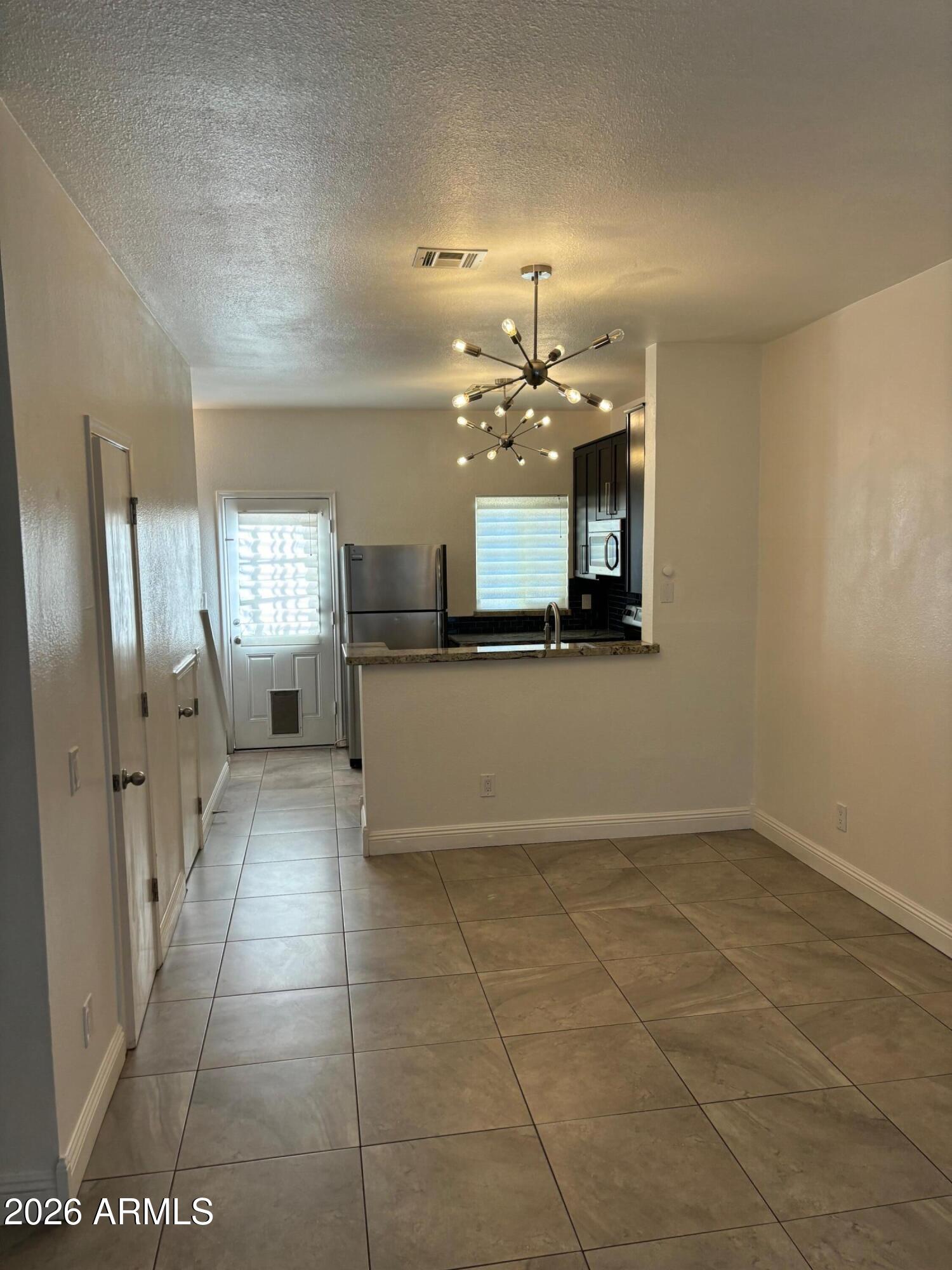 1970 N HARTFORD Street 65