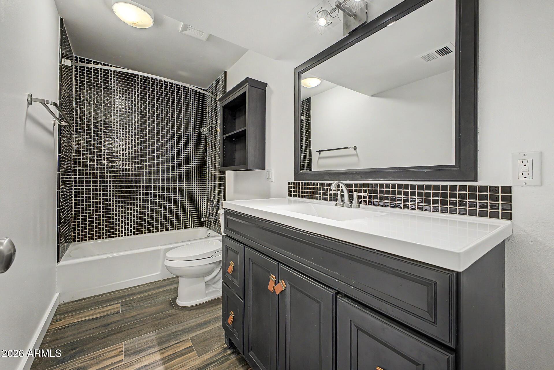 SHALIMAR WEST - Residential