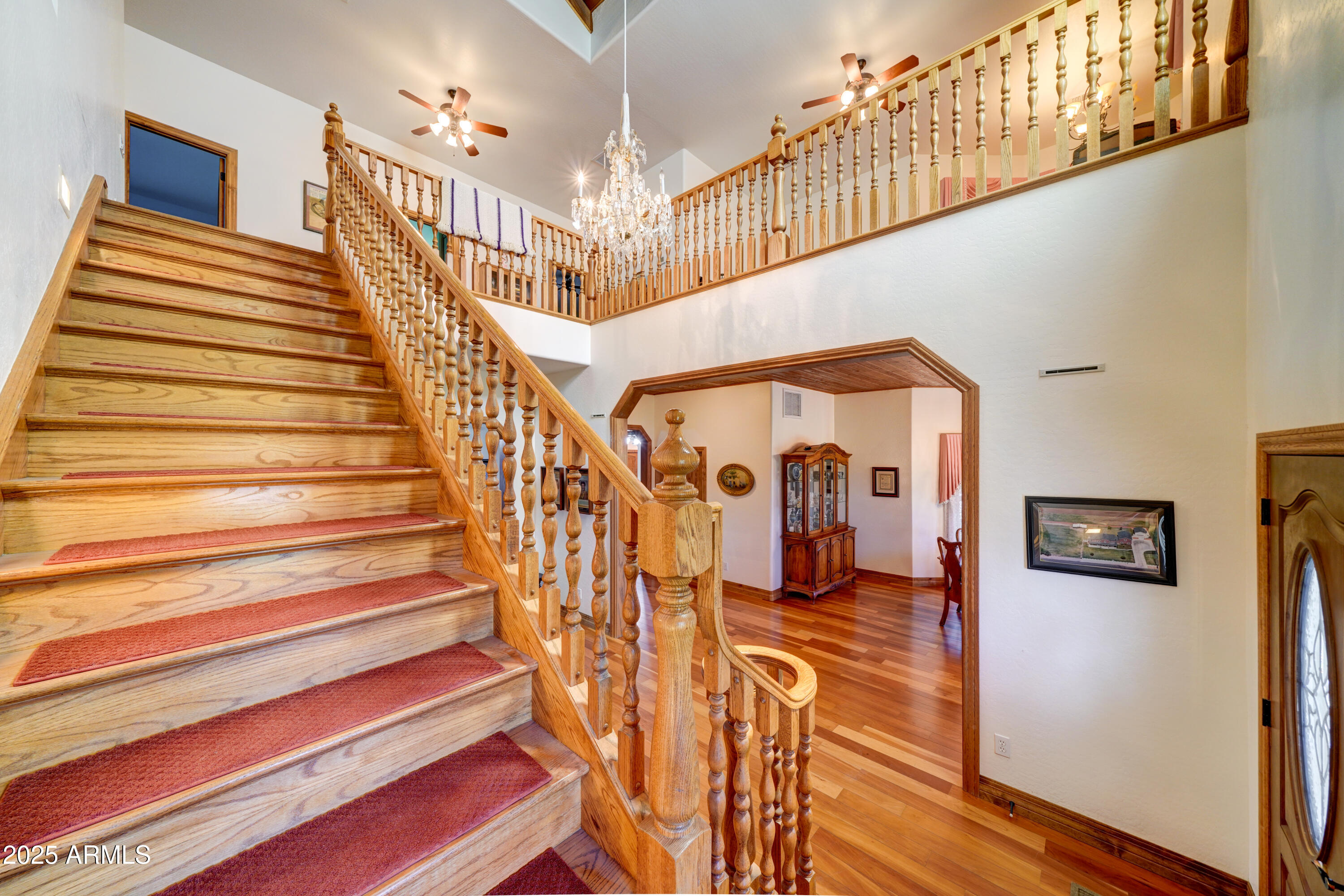 424 E LEHI Road