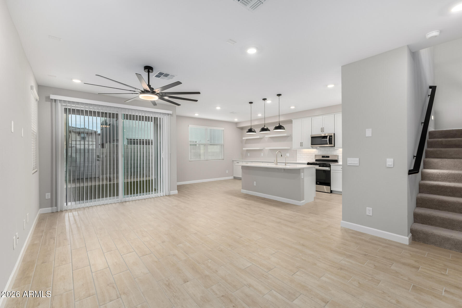 5818 E ZACHARY Drive