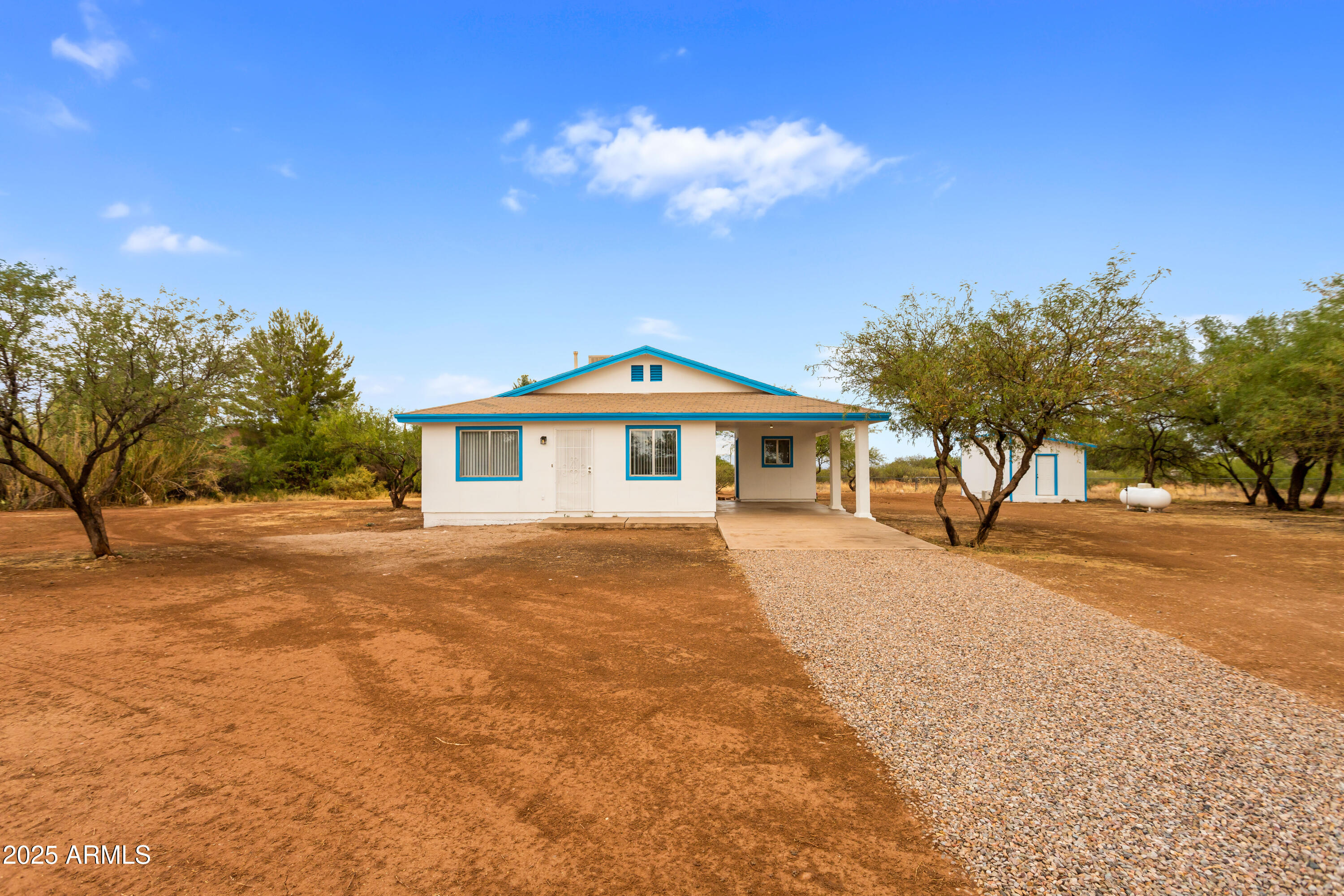 2428 N CALLE QUINTO --