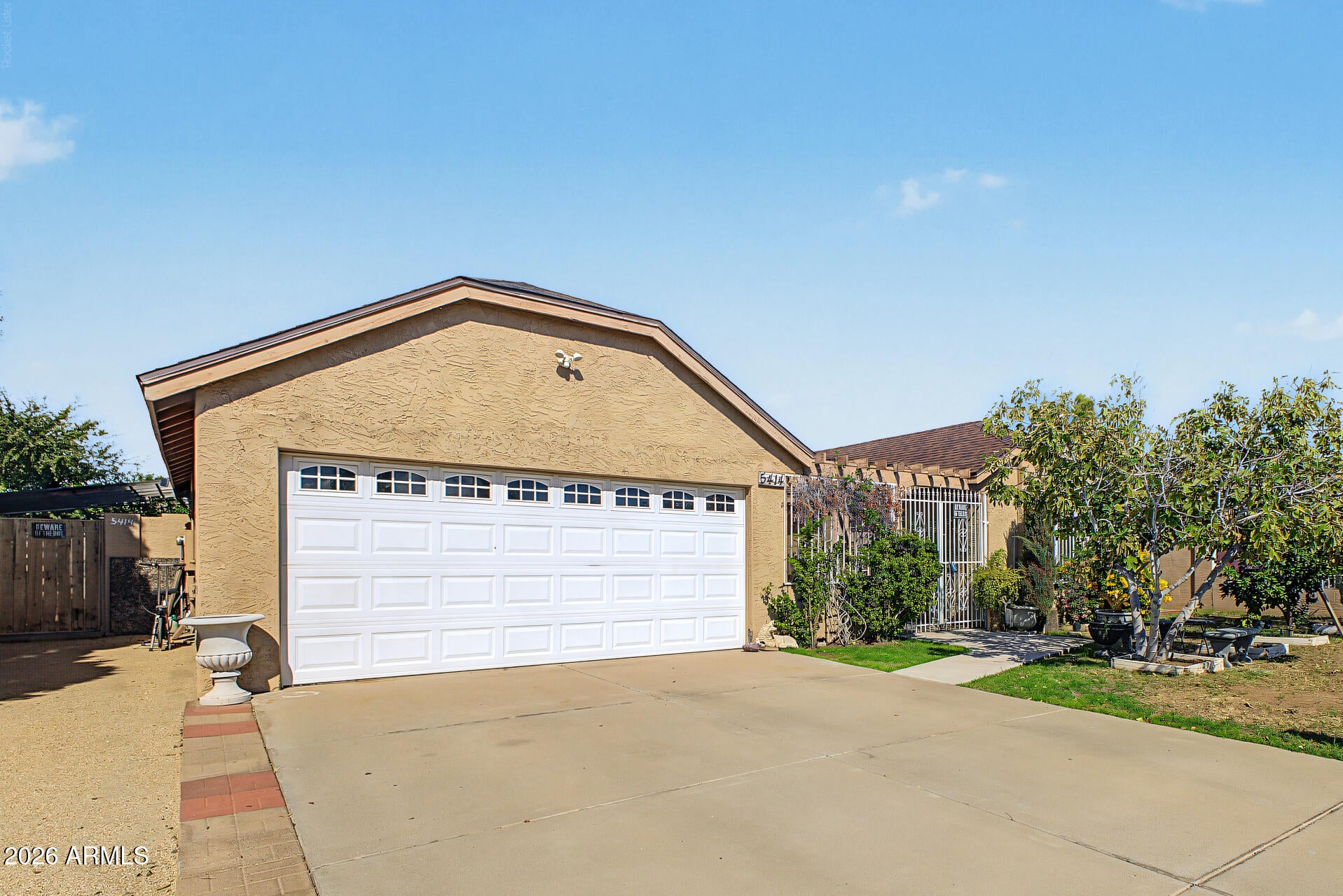 5414 W EUGIE Avenue