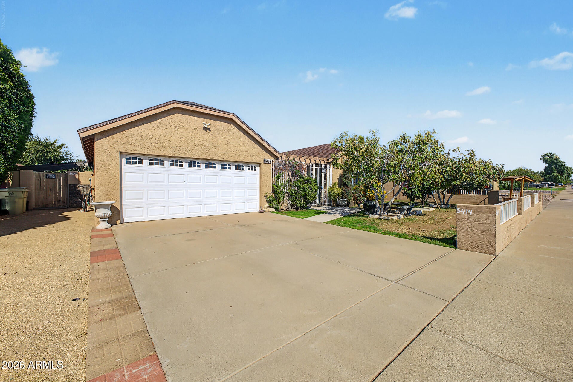 5414 W EUGIE Avenue