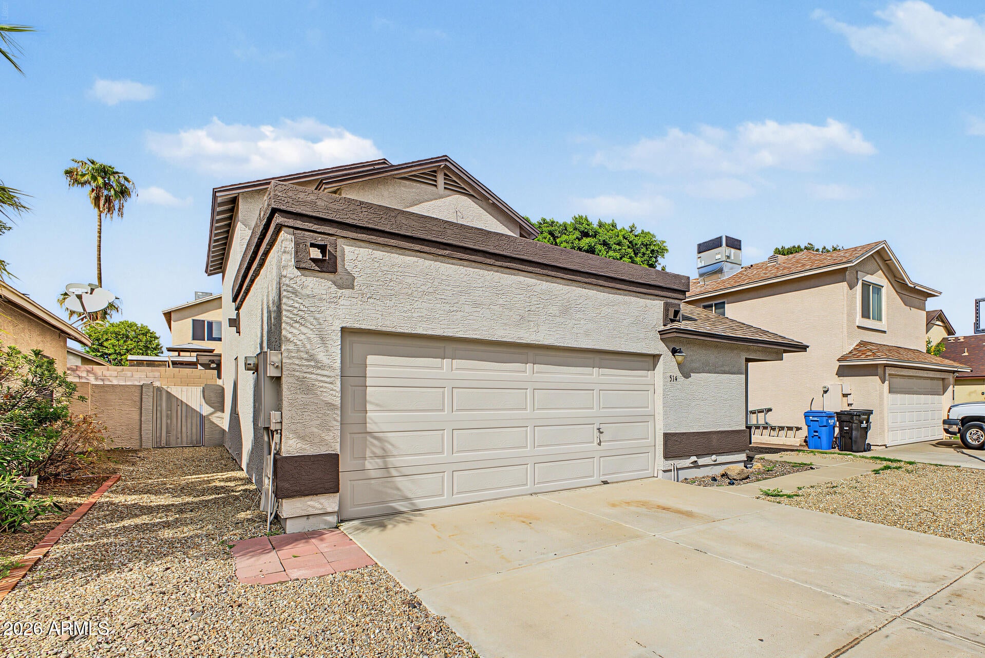 514 E RIMROCK Drive