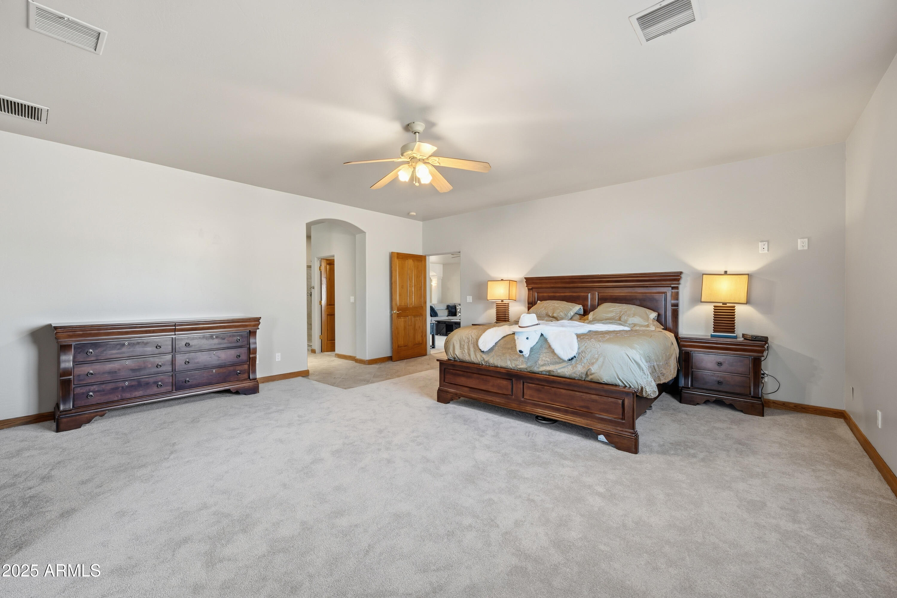 21280 W VISTA ROYALE Drive