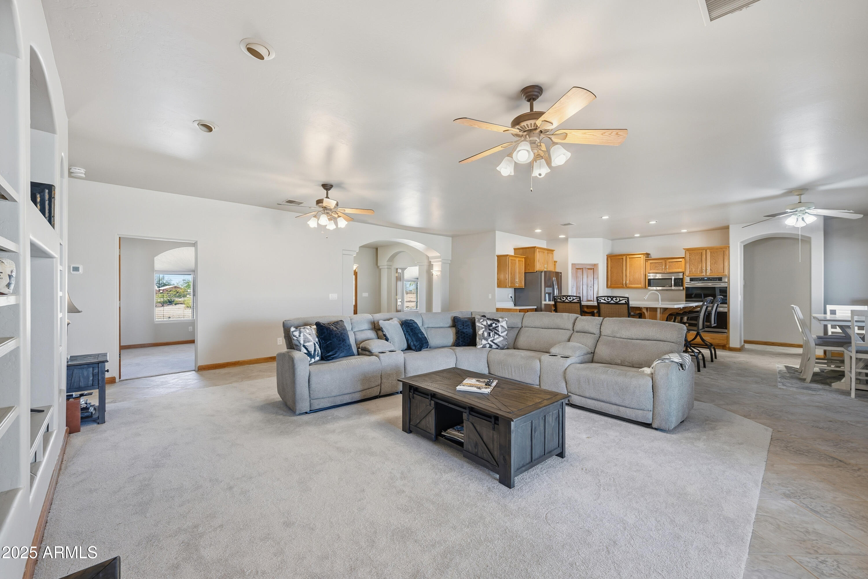 21280 W VISTA ROYALE Drive