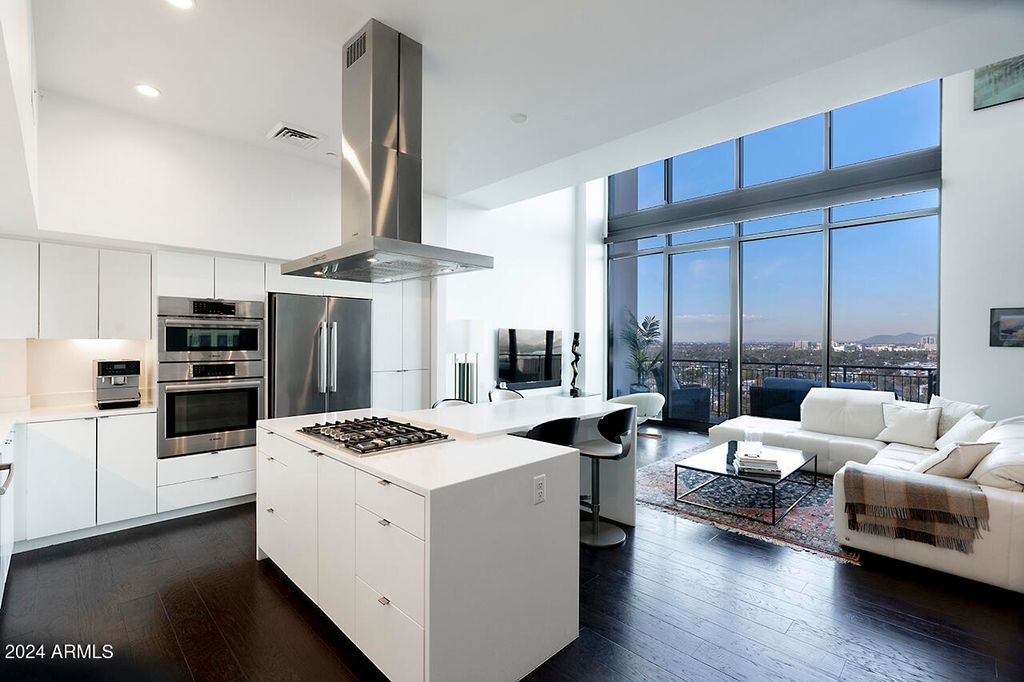 Photo of 200 W Portland Street #1312, Phoenix, AZ 85003 (MLS # 6920217)