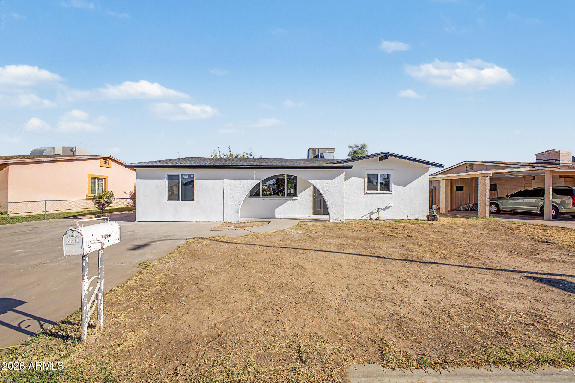 7113 W VERNON Avenue
