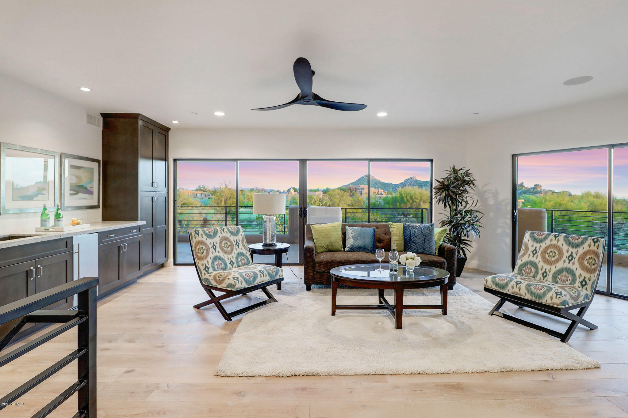 BOULDERS - Residential