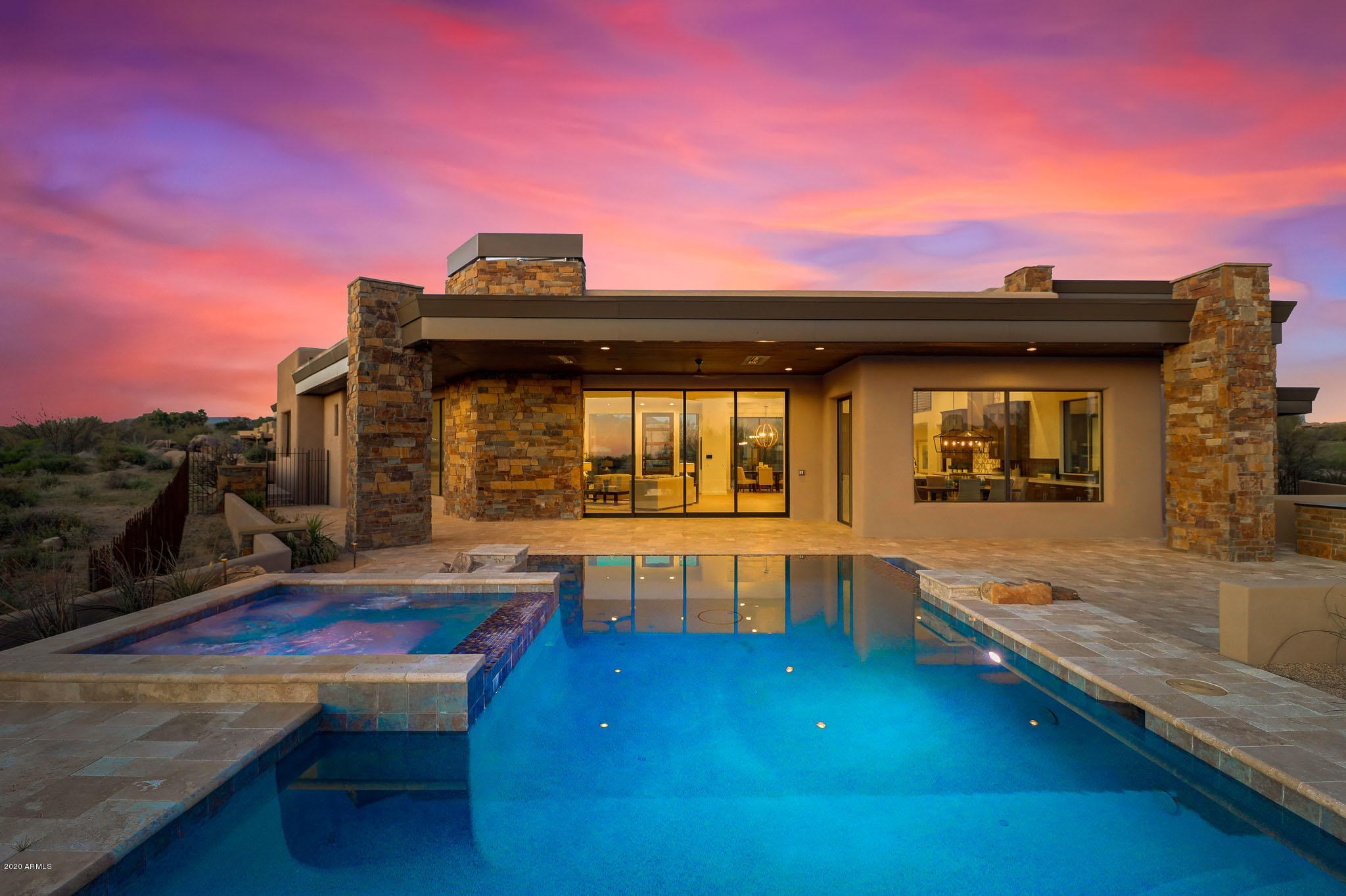 BOULDERS - Residential