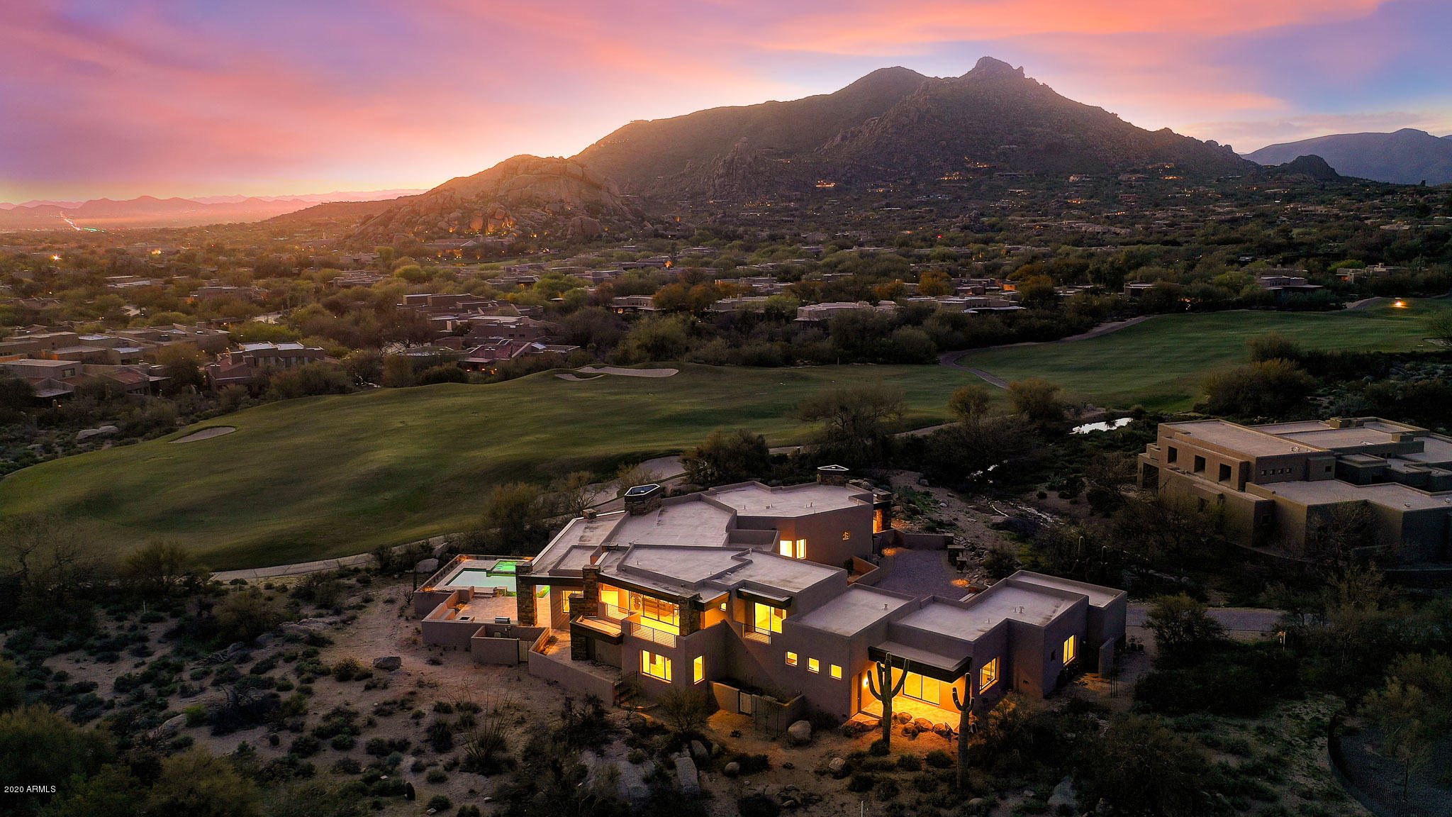 BOULDERS - Residential